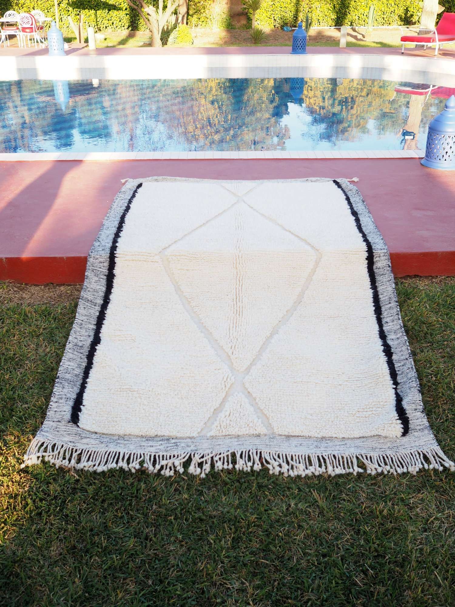 aventyr-moroccan-beni-ourain-wool-rug-farah-2.jpeg