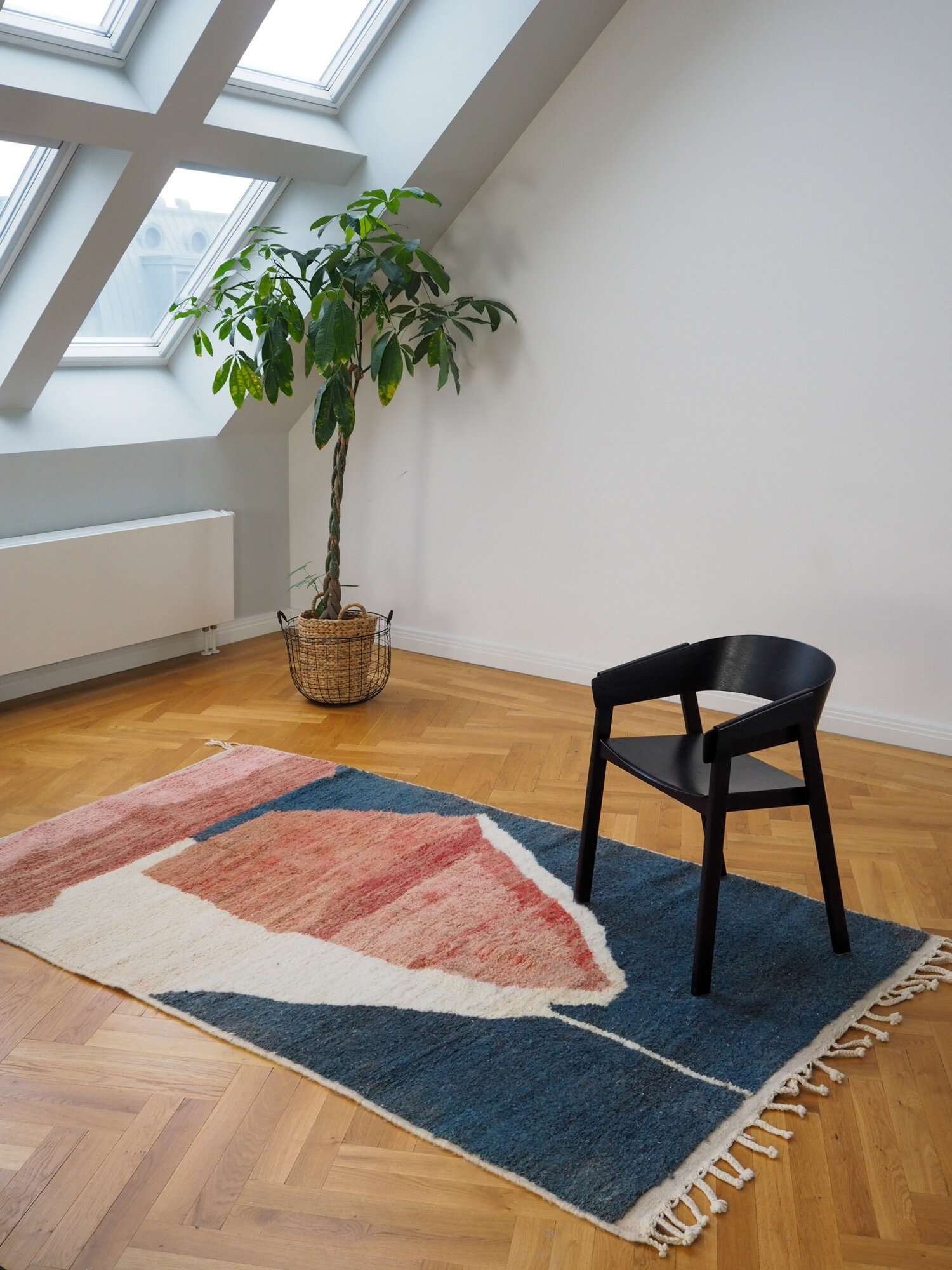 aventyr-moroccan-boujad-wool-rug-ocean-cliff-1.jpeg