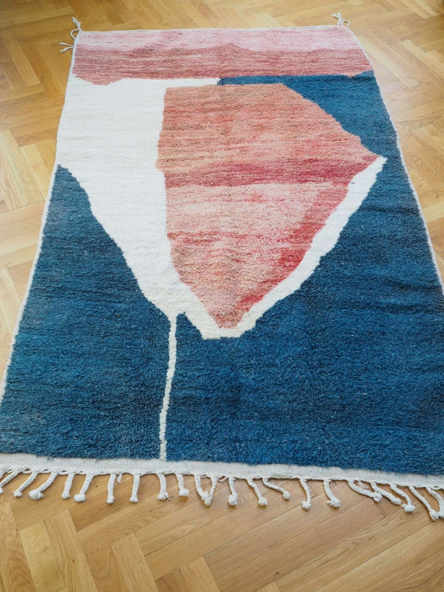aventyr-moroccan-boujad-wool-rug-ocean-cliff-2.jpeg