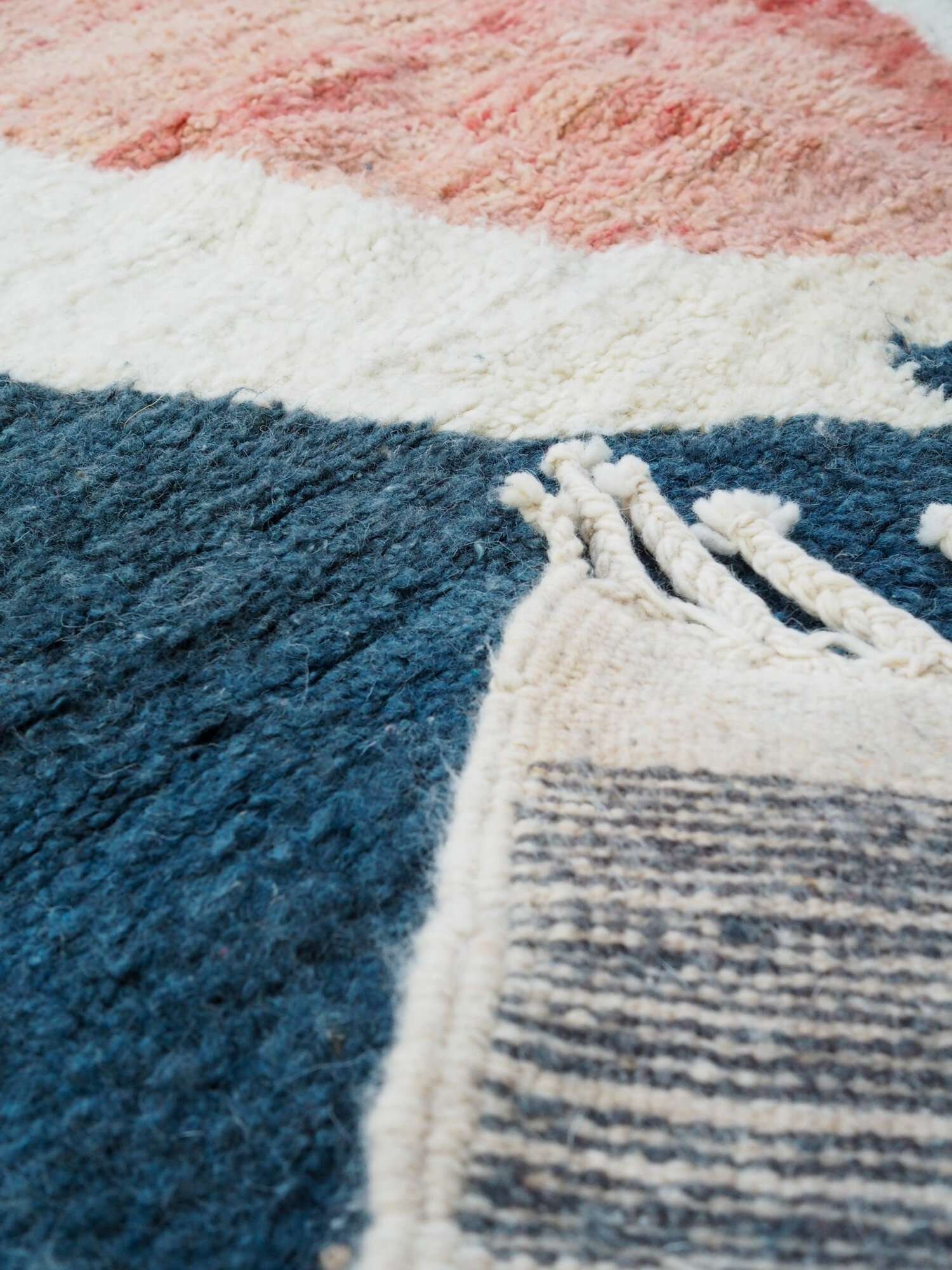 aventyr-moroccan-boujad-wool-rug-ocean-cliff-5.jpeg