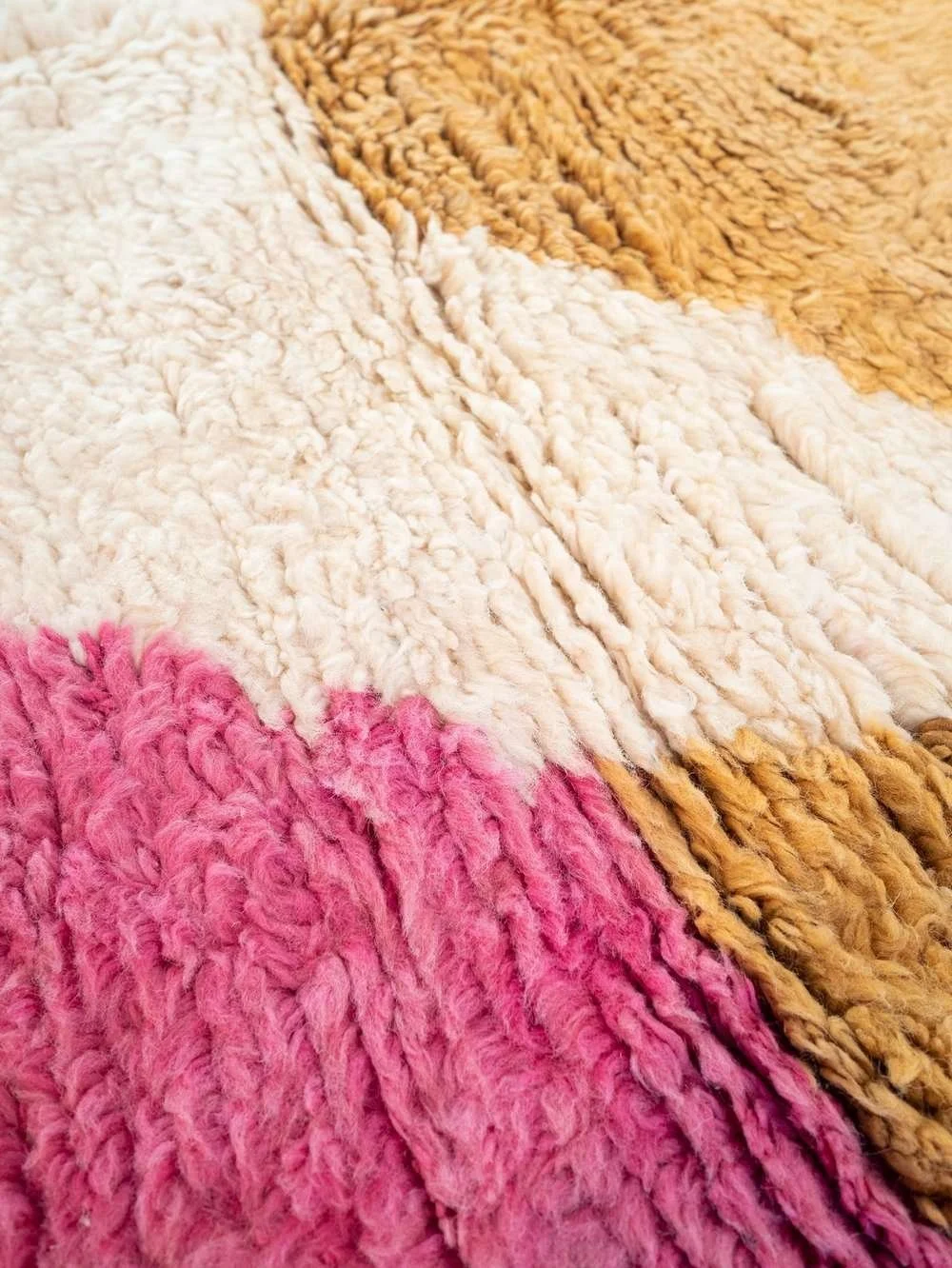 aventyr-moroccan-boujad-wool-rug-amara-4.jpg