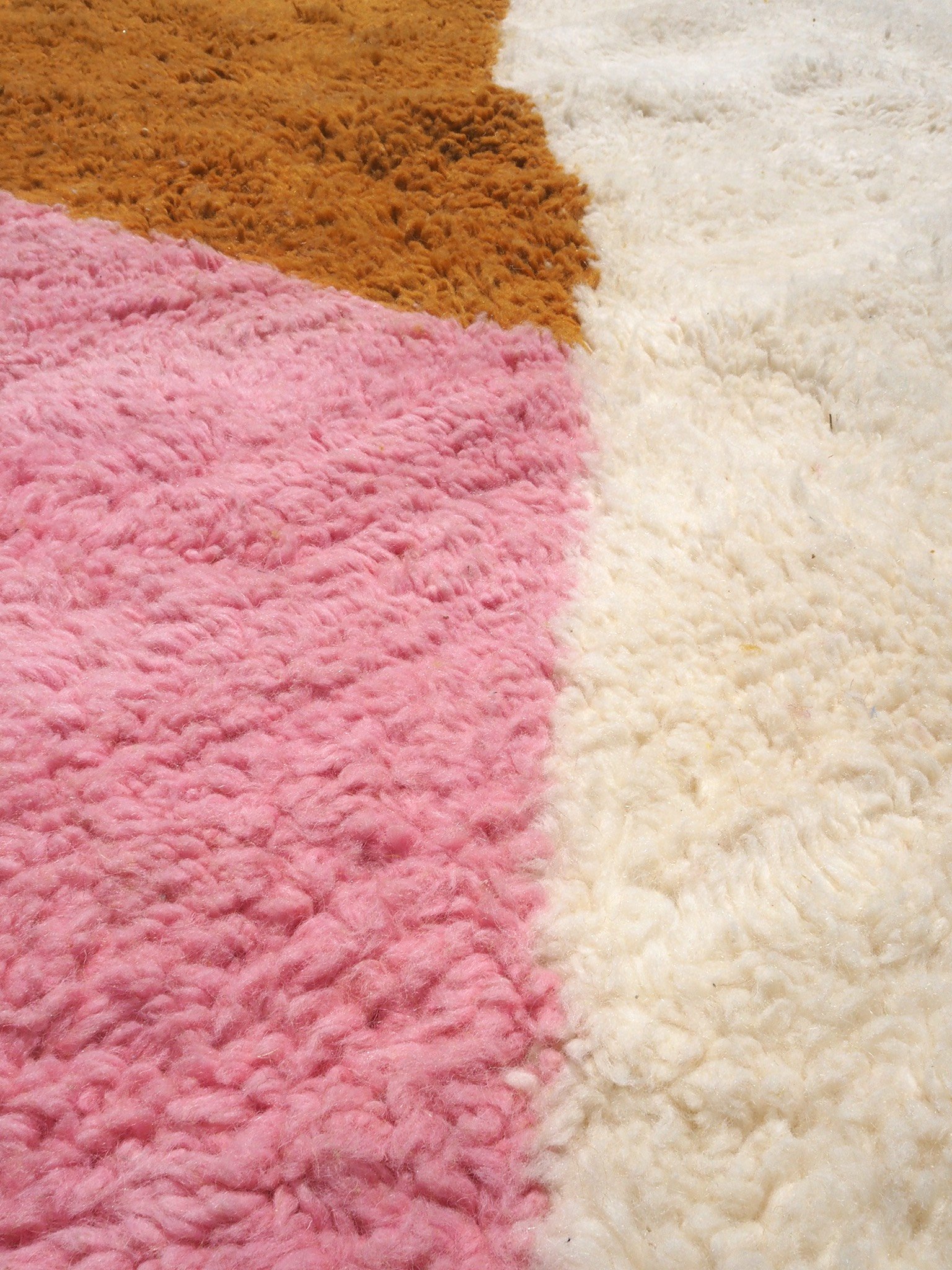 moroccan-wool-beniourain-rug-golden-dream-250x200cm-6.jpg
