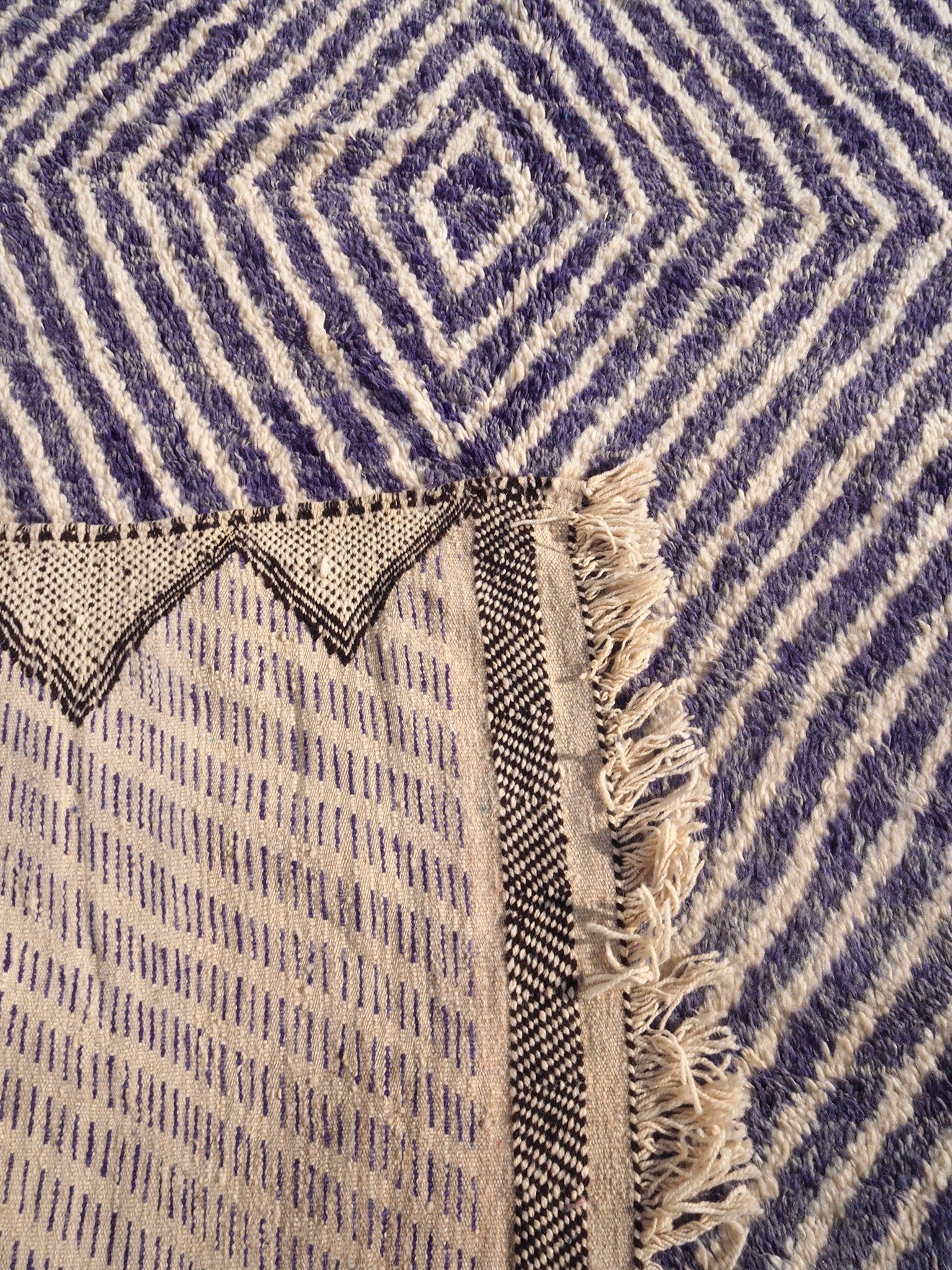 aventyr-moroccan-boujad-wool-rug-tazenakht-Hajar-300x200cm-7.jpg