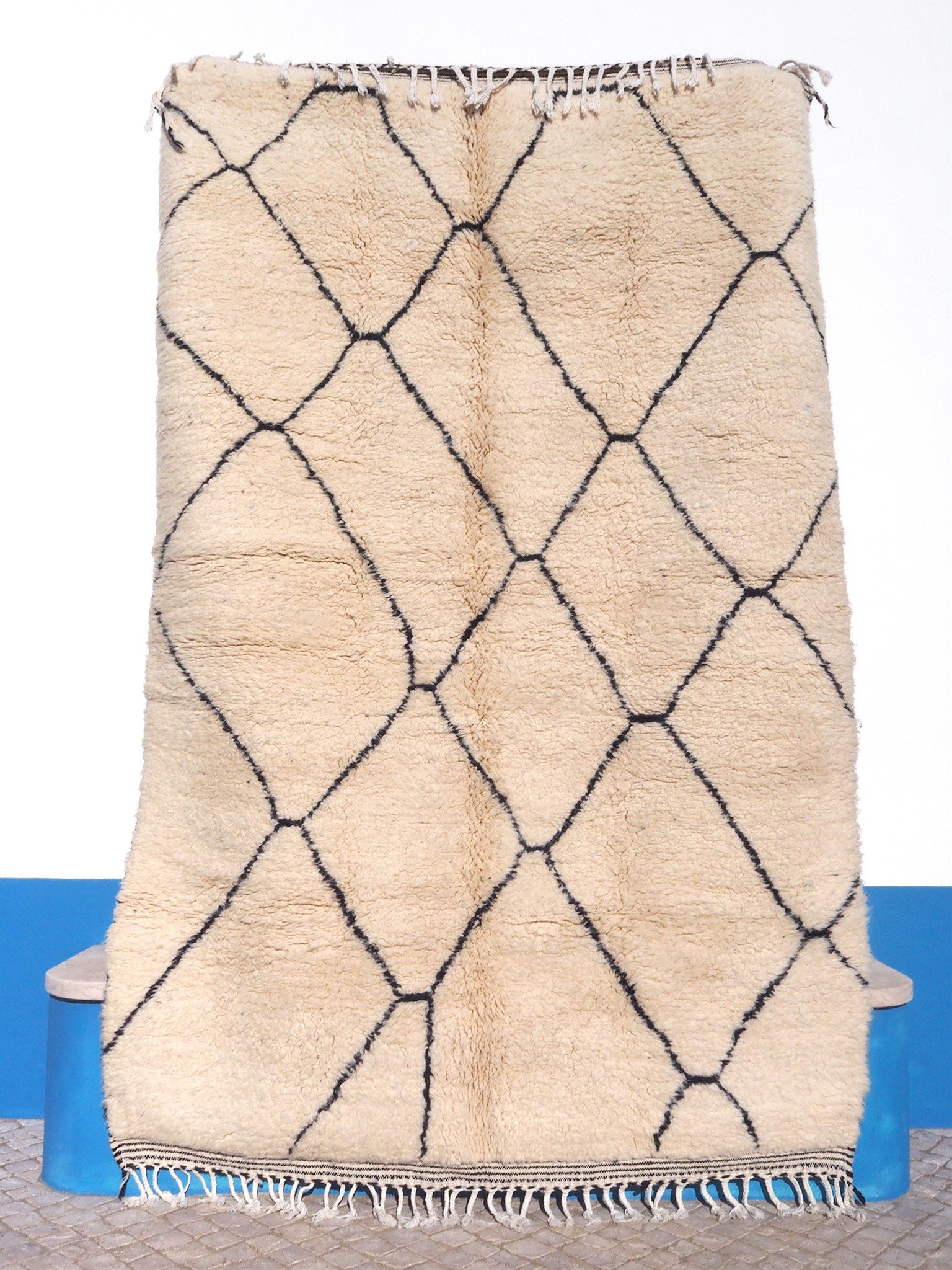 moroccan-beniourian-wool-rug-Yassinne-1-2.jpg