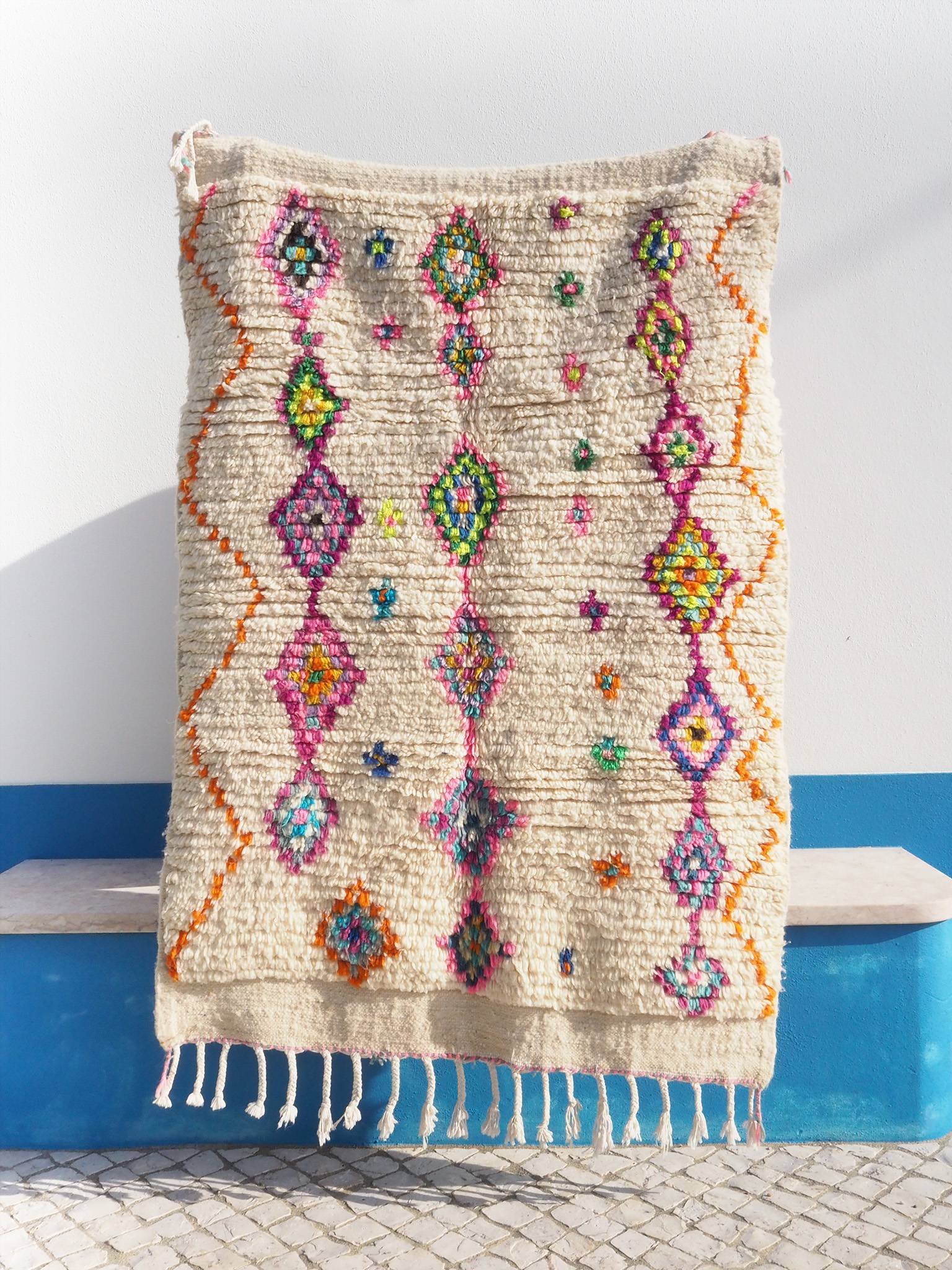 MOROCCAN AZILAL WOOL RUG - PINK DIAMONDS - 150 X 100 CM
