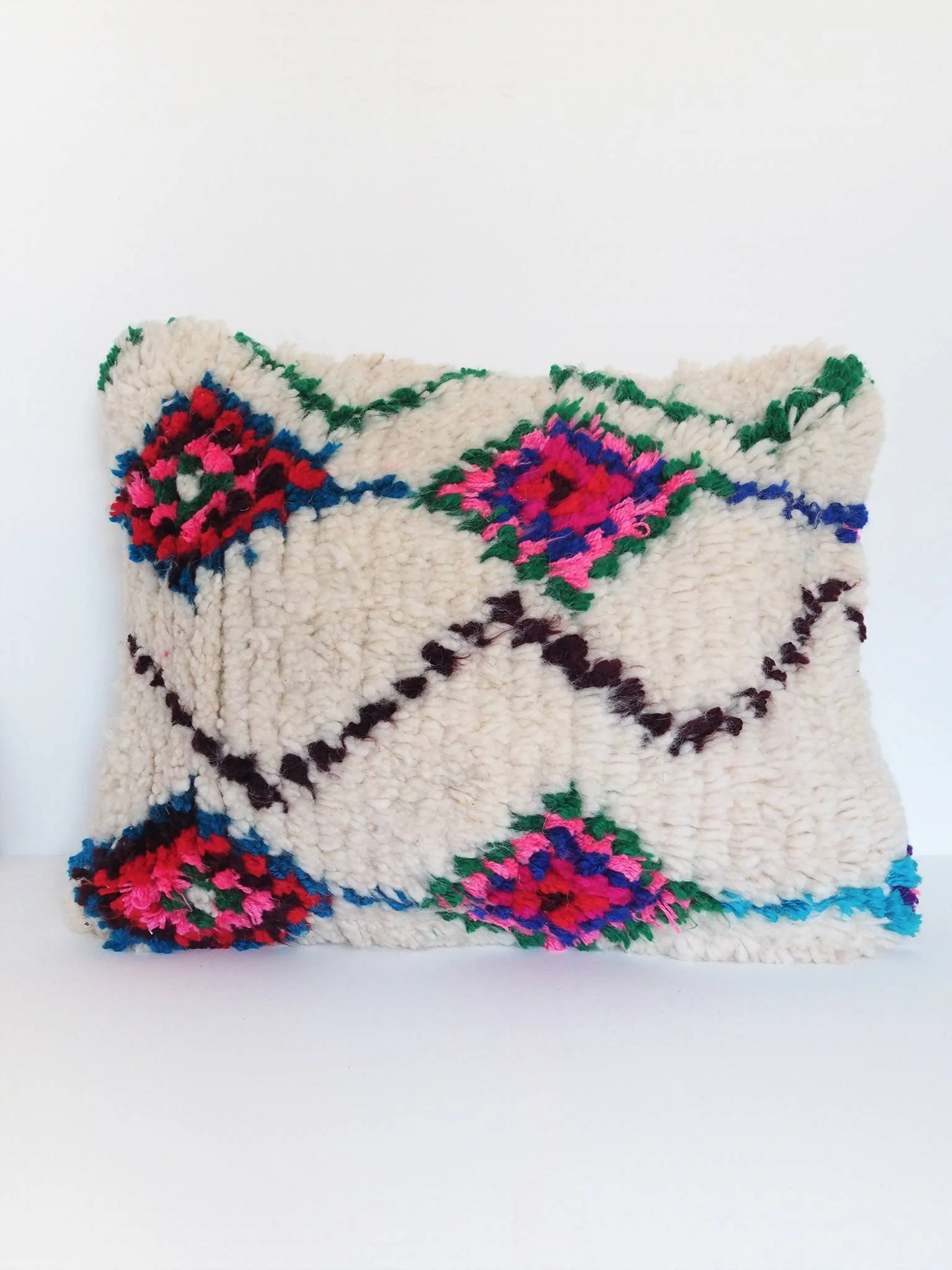 HANDMADE MOROCCAN AZILAL WOOL PILLOW - NO.6 - 60 X 45 CM
