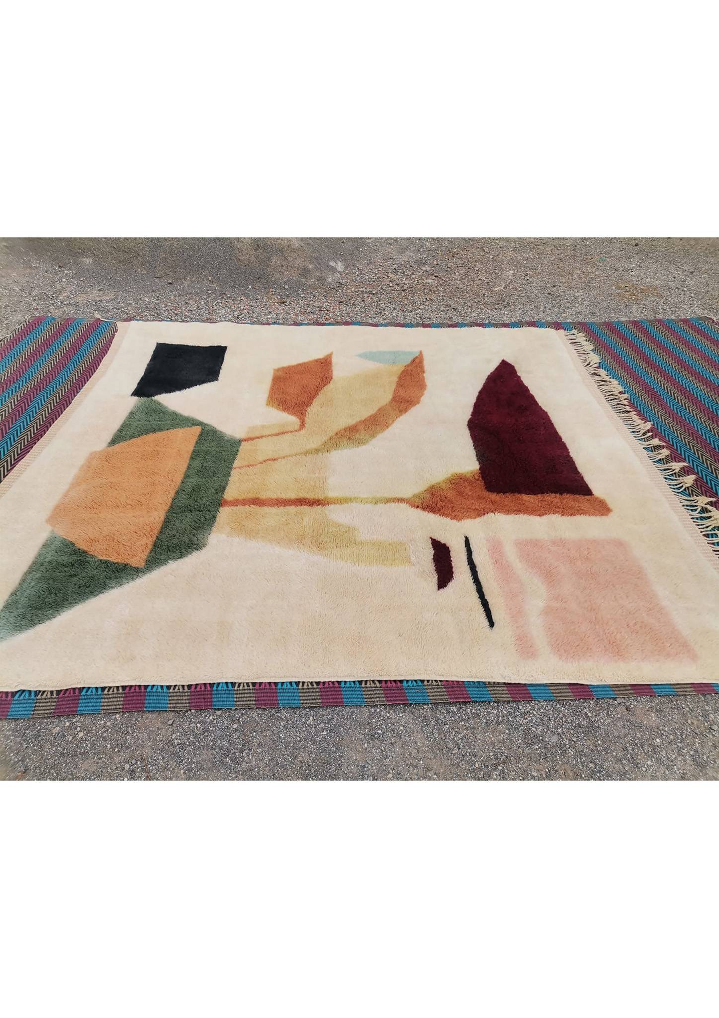 Moroccan-Beni-M'rirt-Wool-Rug-flower-3.jpg
