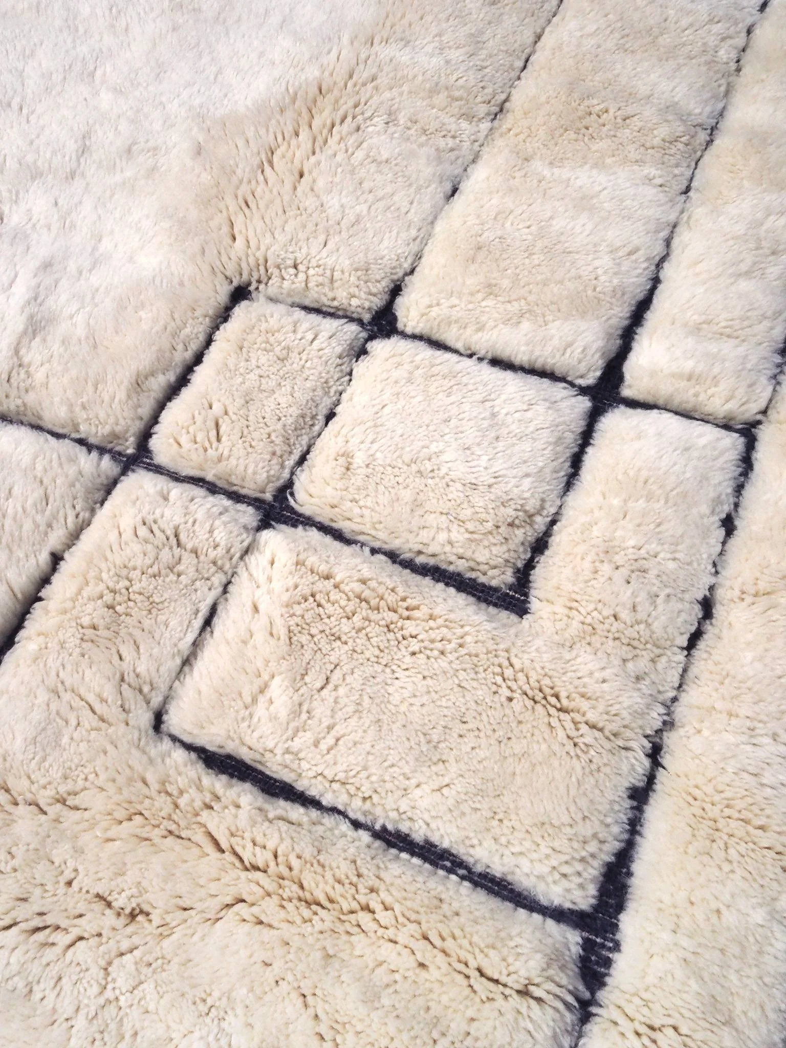 aventyr-moroccan-beniourain-wool-rug-dahane-4.jpg