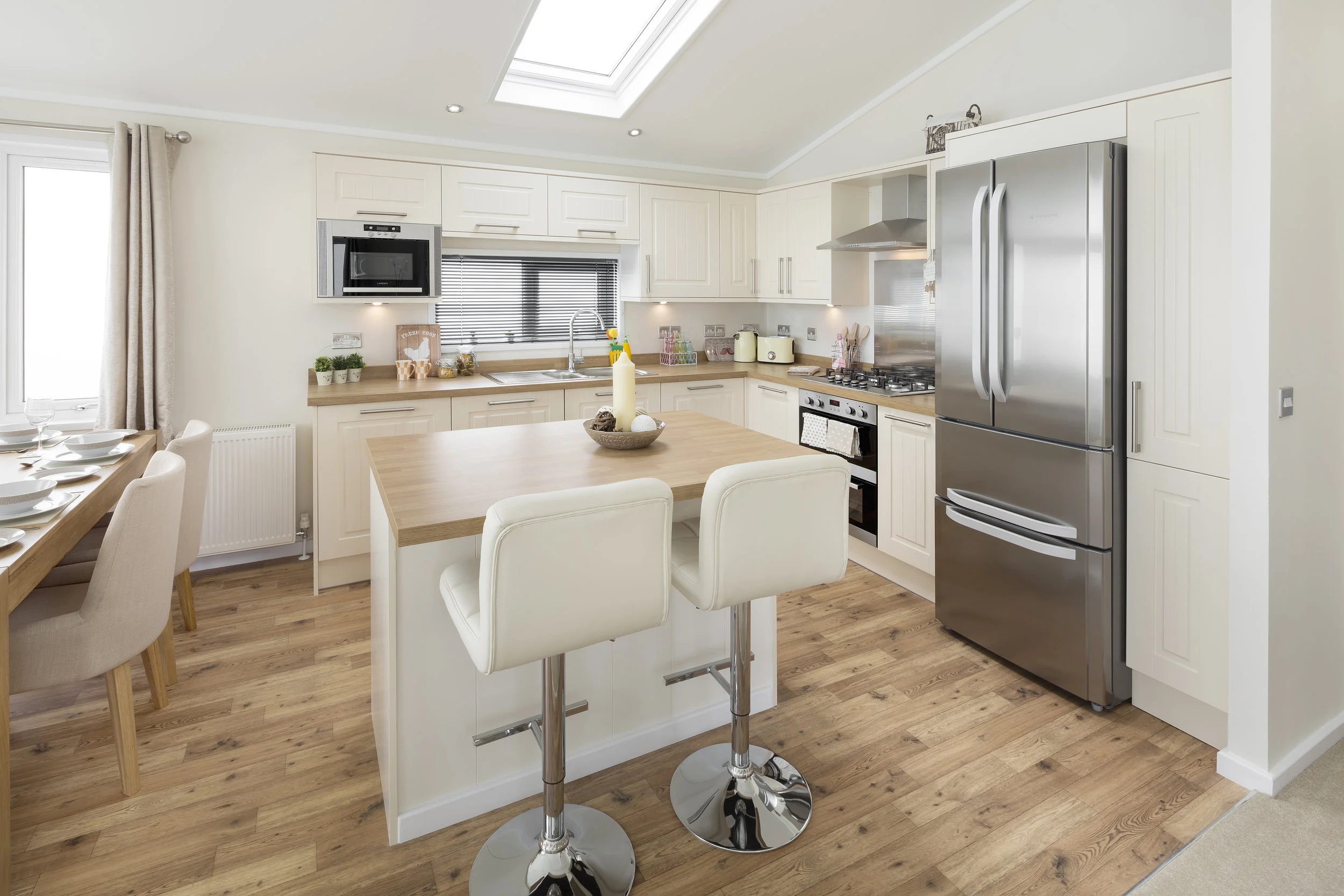 Kitchen B.jpg