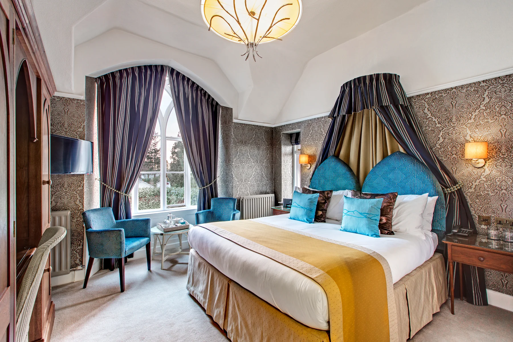 Langdale Bedroom.jpg