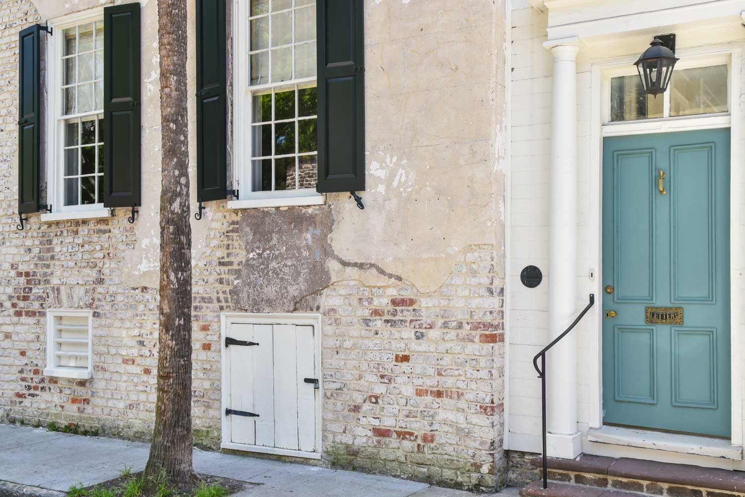 custom-door-facade-restoration.jpg