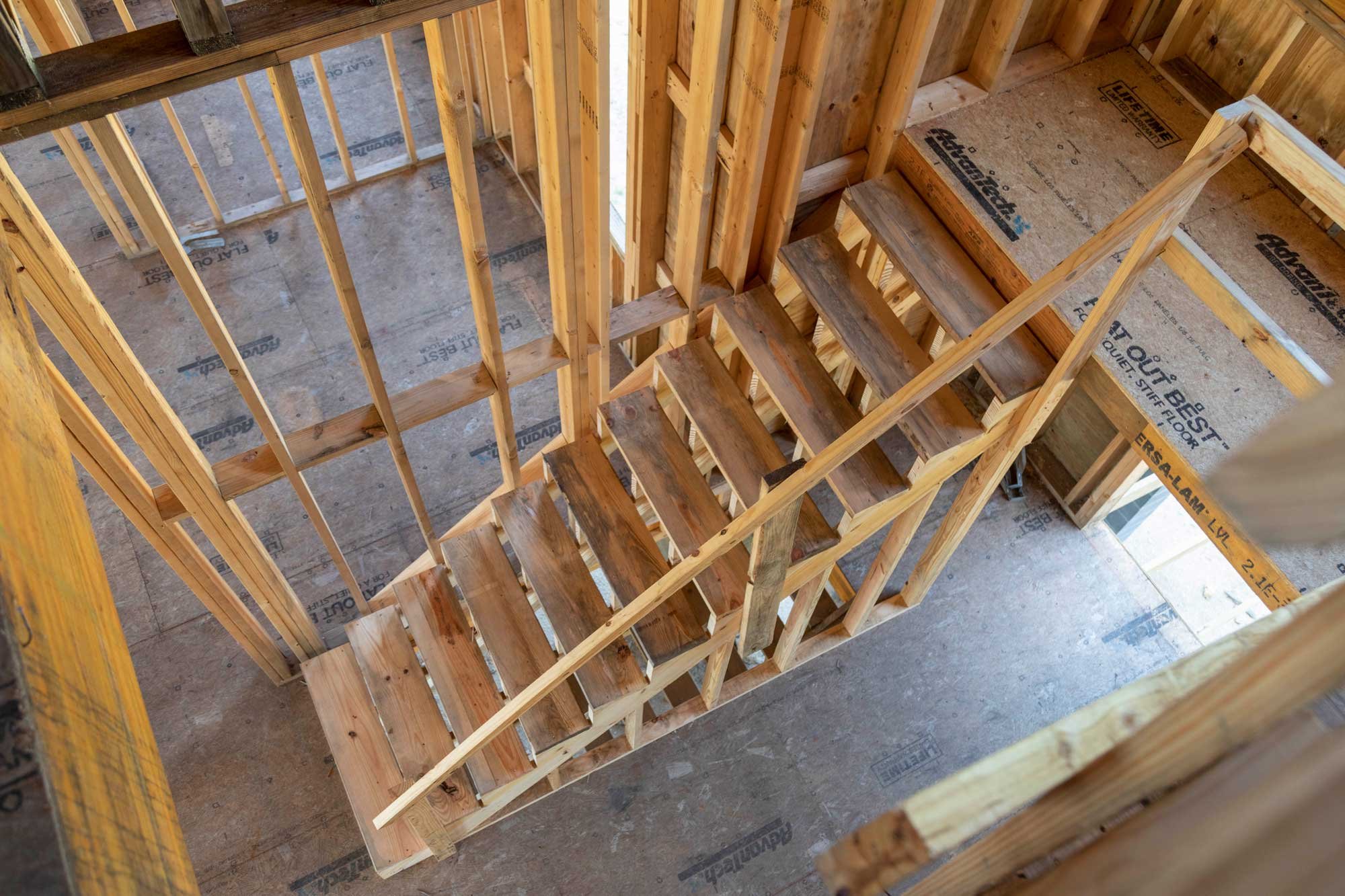 custom-home-framing-stairs.jpg