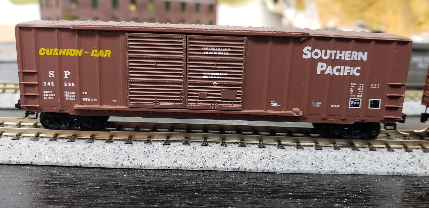 Details about   N Micro Trains 032 00 540 Micro-Mouse 2021 VALENTINE'S 50' Standard  Box Car 