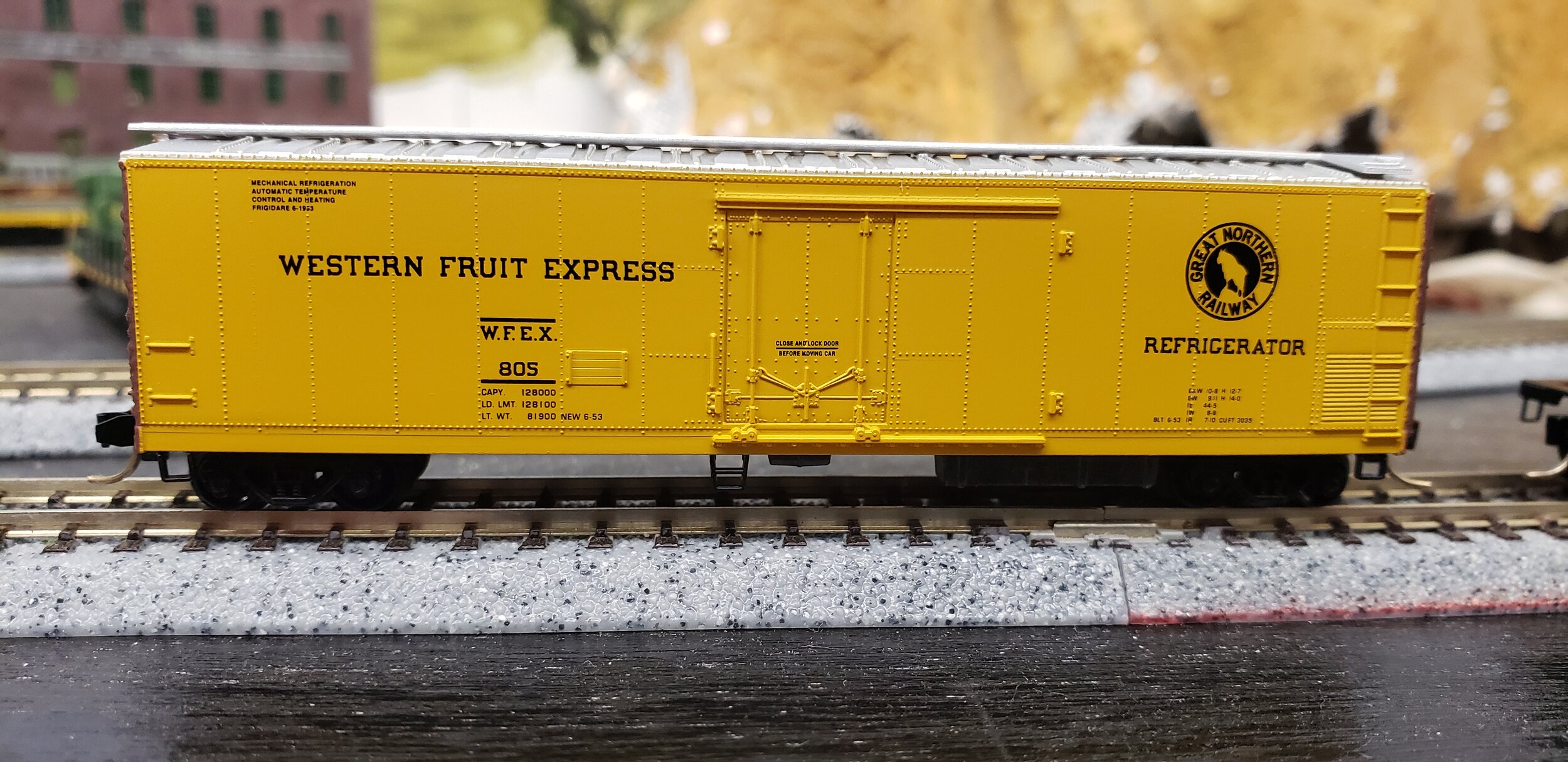3945 NEU Spur H0 Güterwagen Mechanical Reefer Union Pacific Fruit Express 