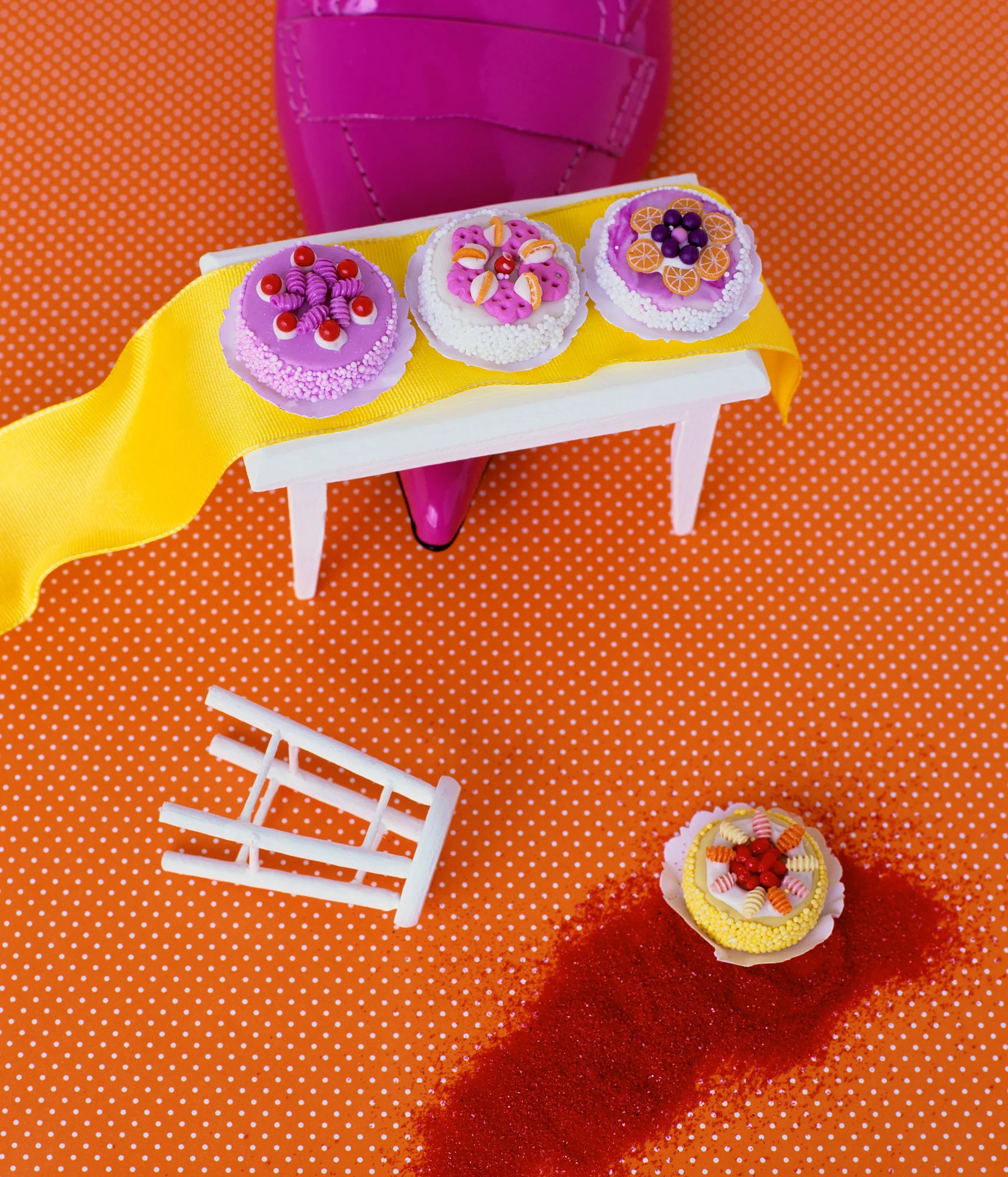 liz-wolfe-cakes-table-shoe.jpg