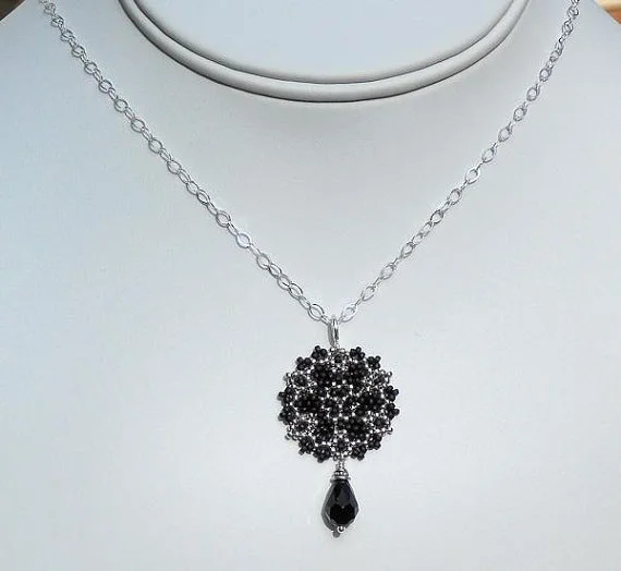 Little Muse Designs: Handmade Black Necklace
