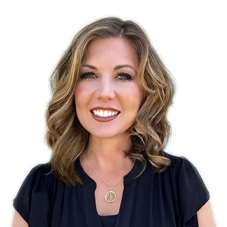 Emily HIlton photo.jpg