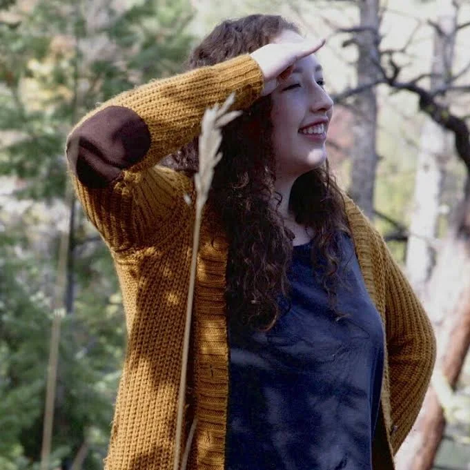 Andi Wainwright I'm a Sophomore originally from Missoula, with some time spent in Lancaster, PA. I am majoring in Mathematics and Political Science, and in my free time I like road trips, hikes, reading, and petting other people's dogs.