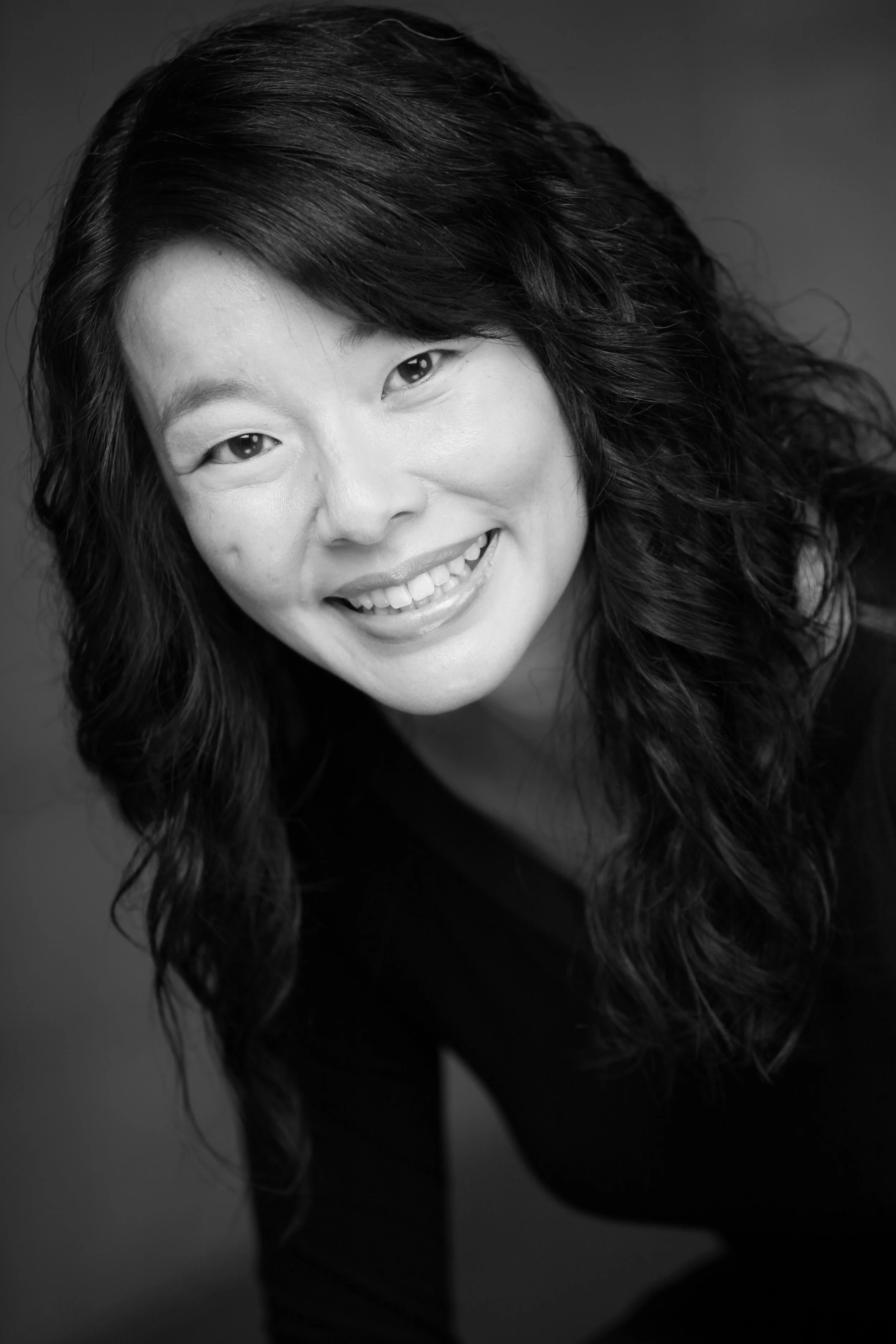 Sara Ochs_headshot.jpg