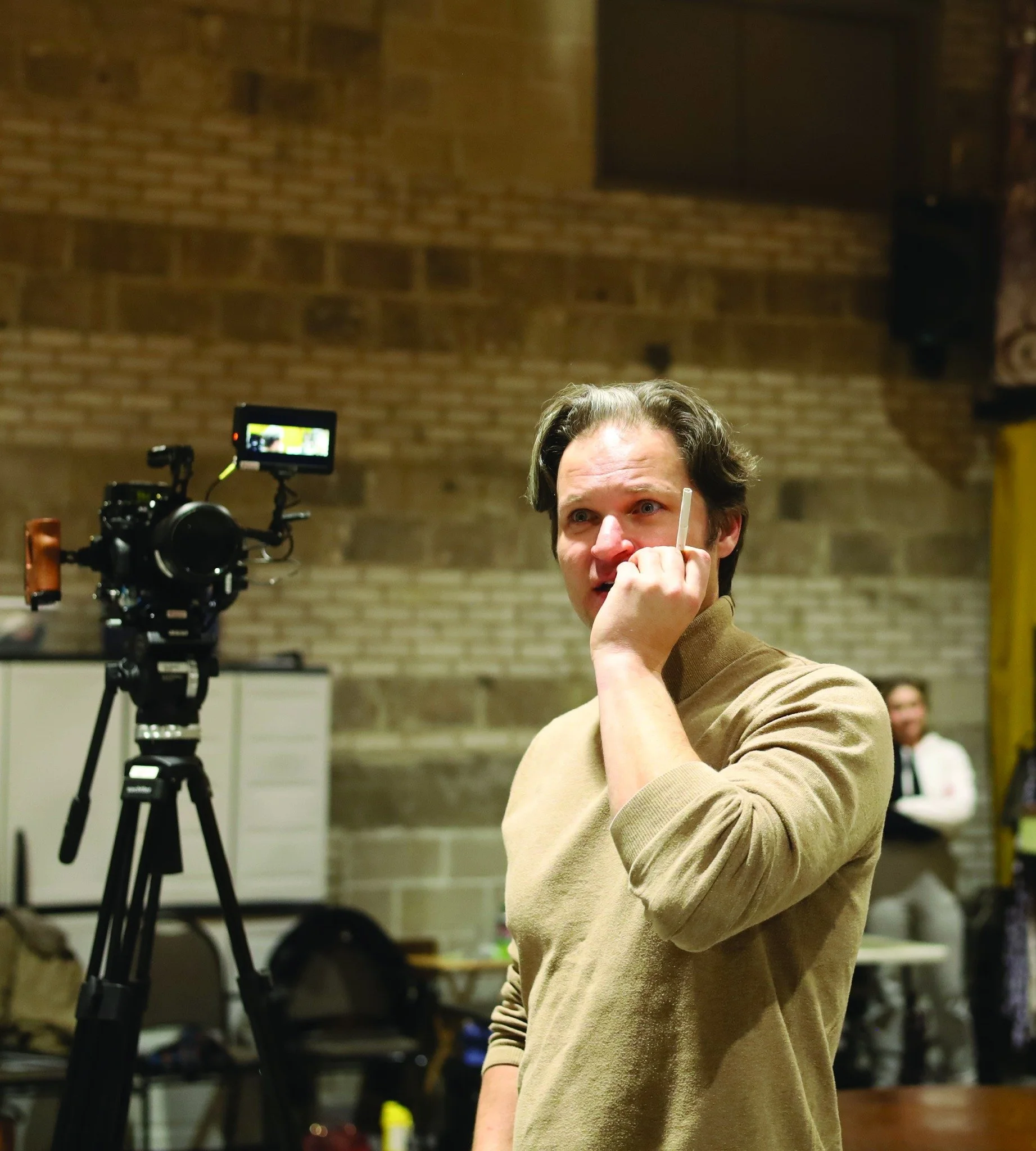 The soft lines of memory are coming into focus--THE GLASS MENAGERIE opens in less than two weeks!

Take a look behind the scenes at rehearsals and reserve your tickets through the link in bio and take advantage of the best seats before previews begin