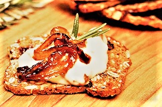1Savory caramelized-onion goat chese crackers.jpg