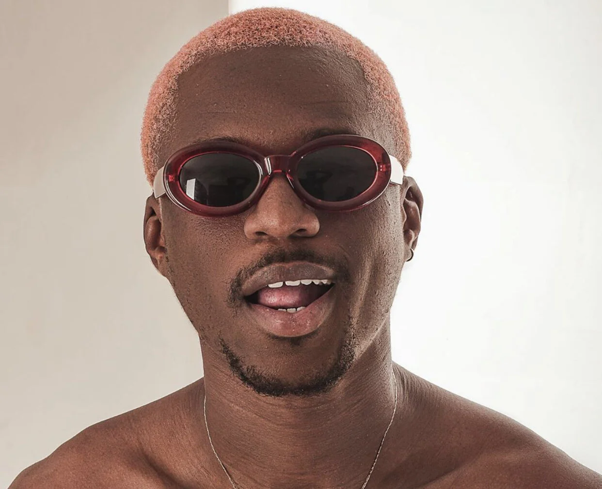 Joey B - COLD feat. Sarkodie [Video]