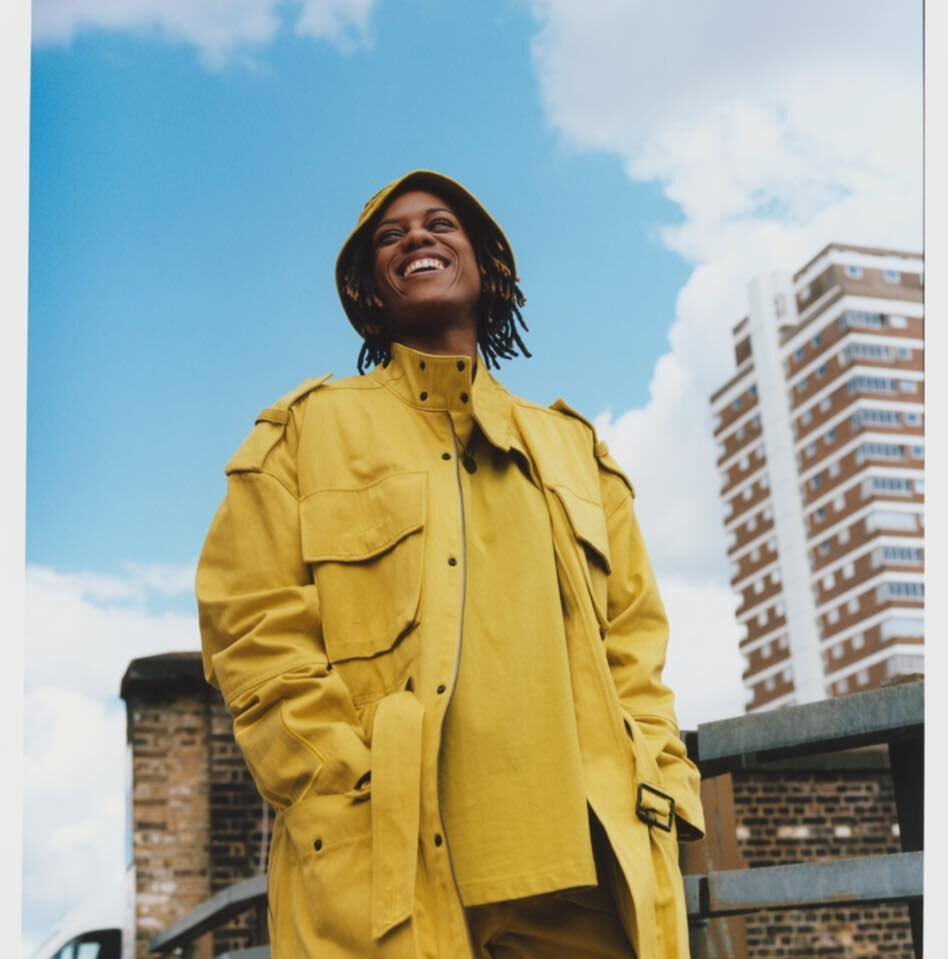 Kay Young - White Teeth [Video]