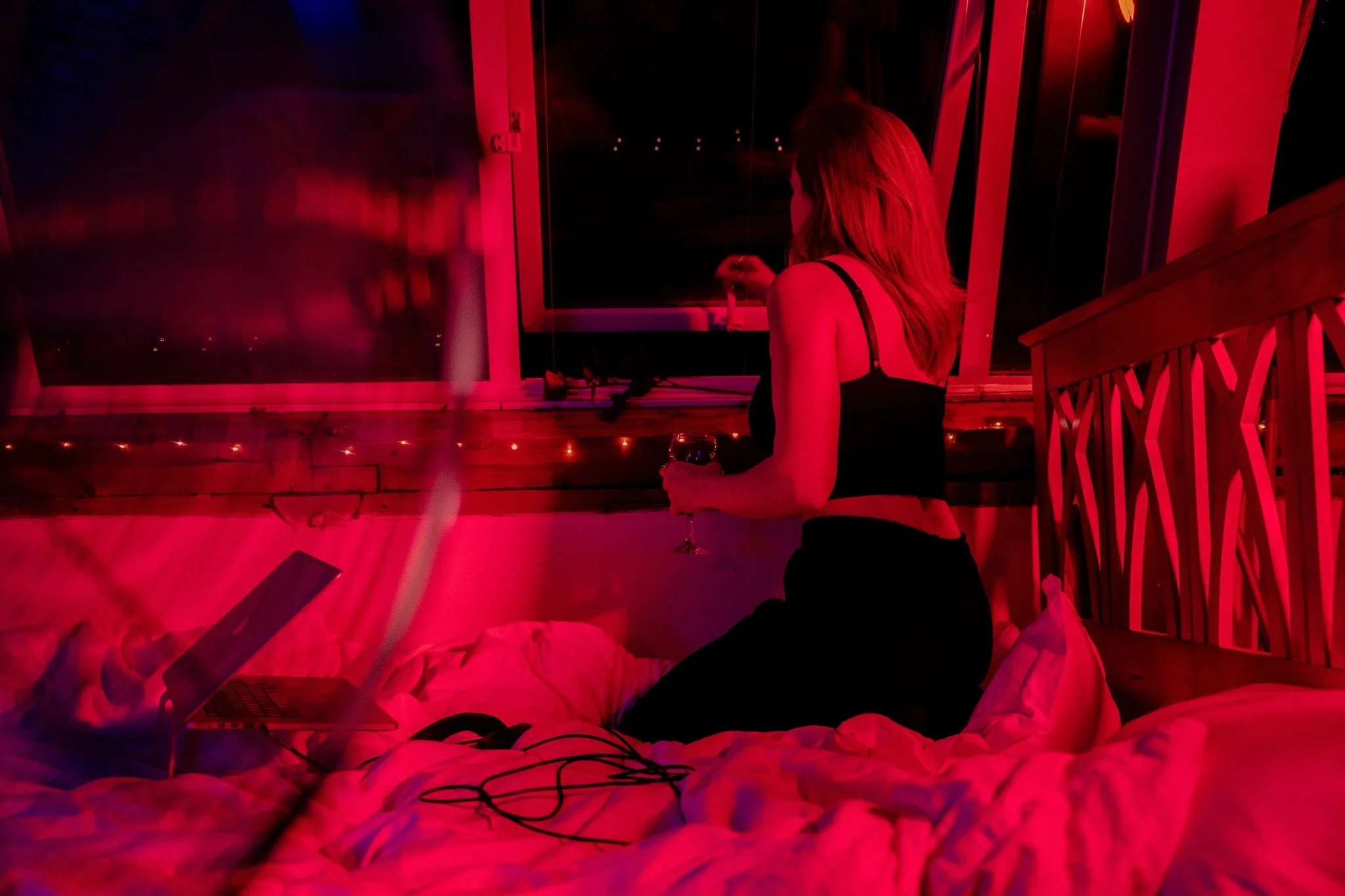 Rhi - Craving Your Love [Video]