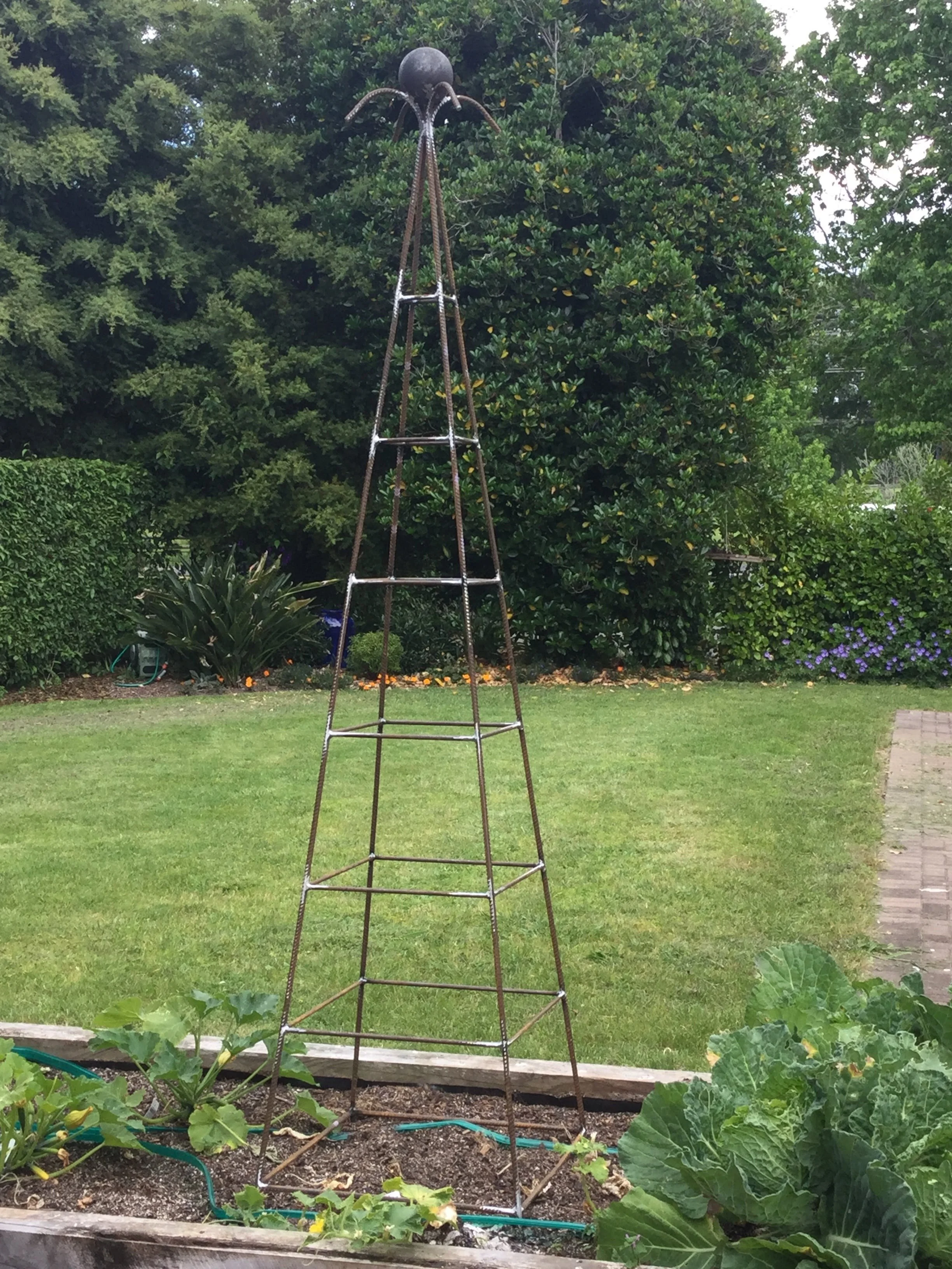 OBELISK - REBAR PIRAMID $344