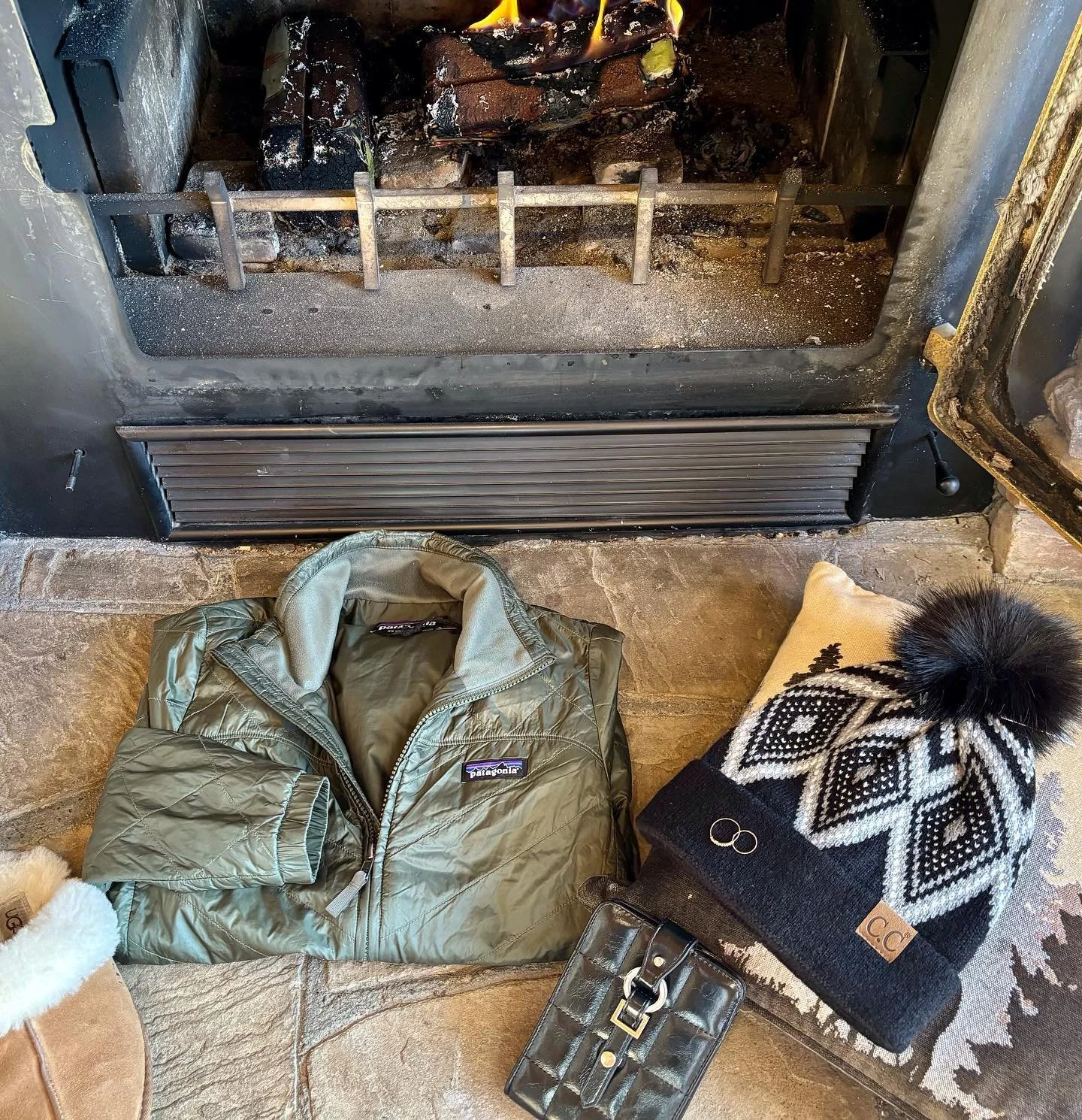 Ready for cozy season with our upcycled Patagonia Radalie Jacket and Apres Ski Beanie

Don&rsquo;t get left in the cold, get yours now- these are going fast! ❄️☃️

#shopsmall #shoplocal #smallbusiness #womanownedbusiness #losangeles #fashion #ootd #u