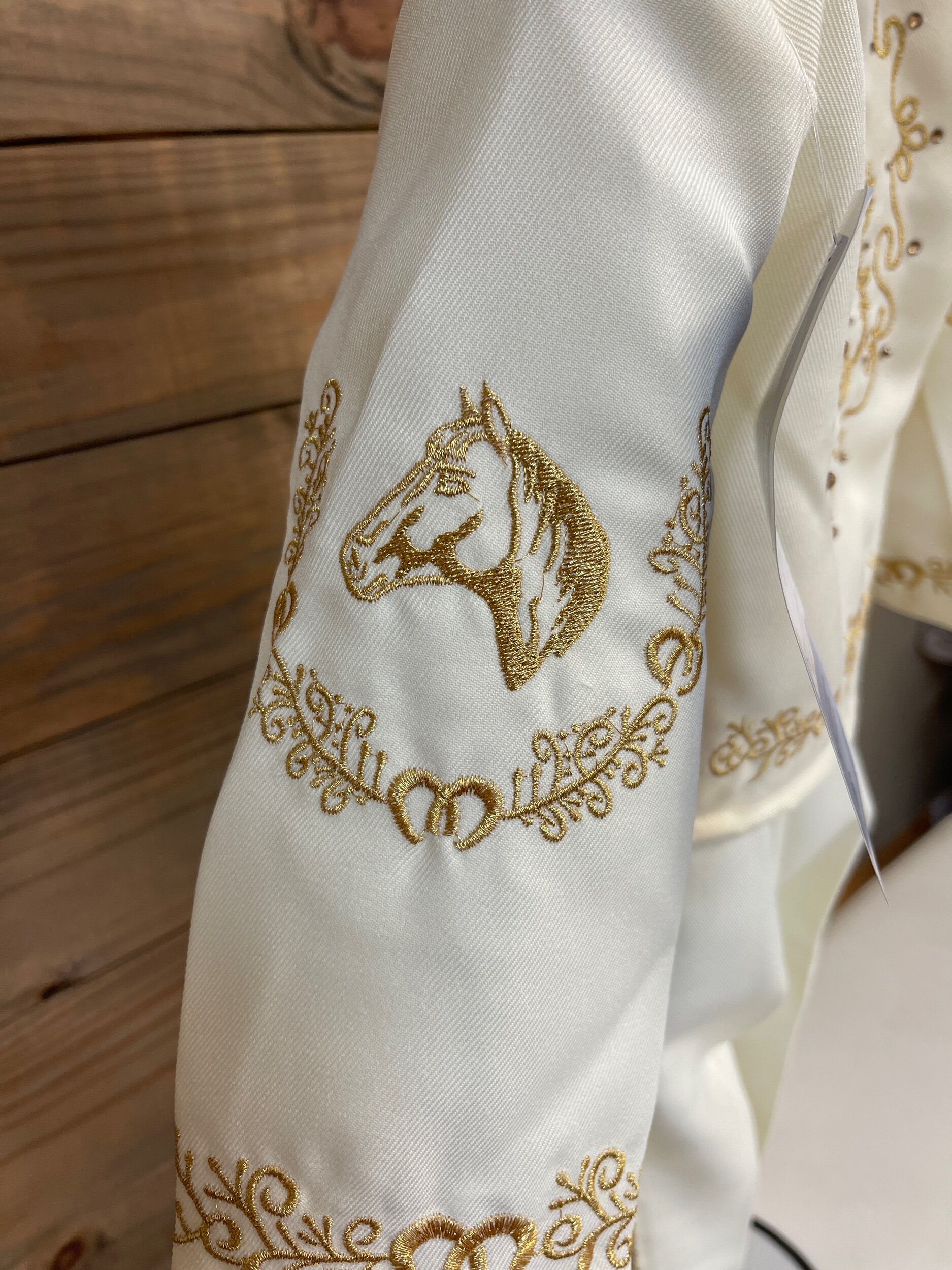 B5D6CC31-BC28-48B5-85B5-7C158469DFE6