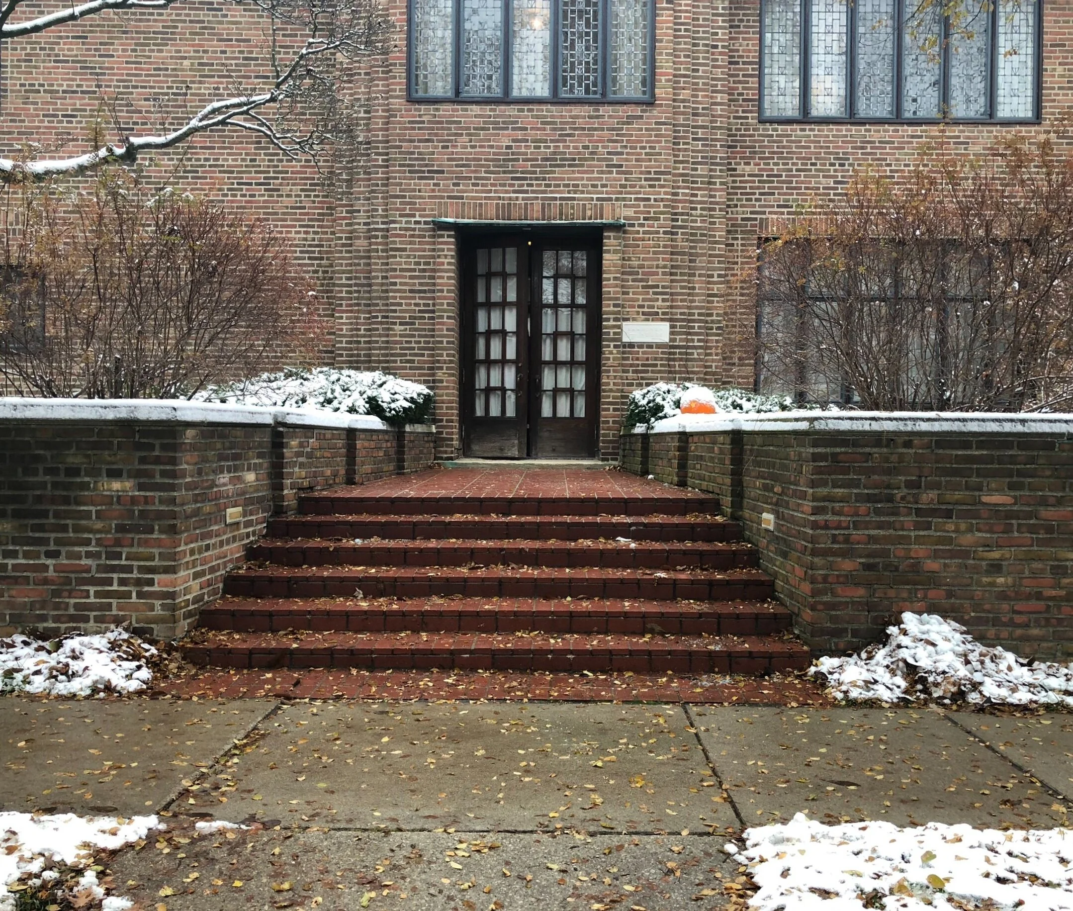 Saarinen House front.JPG