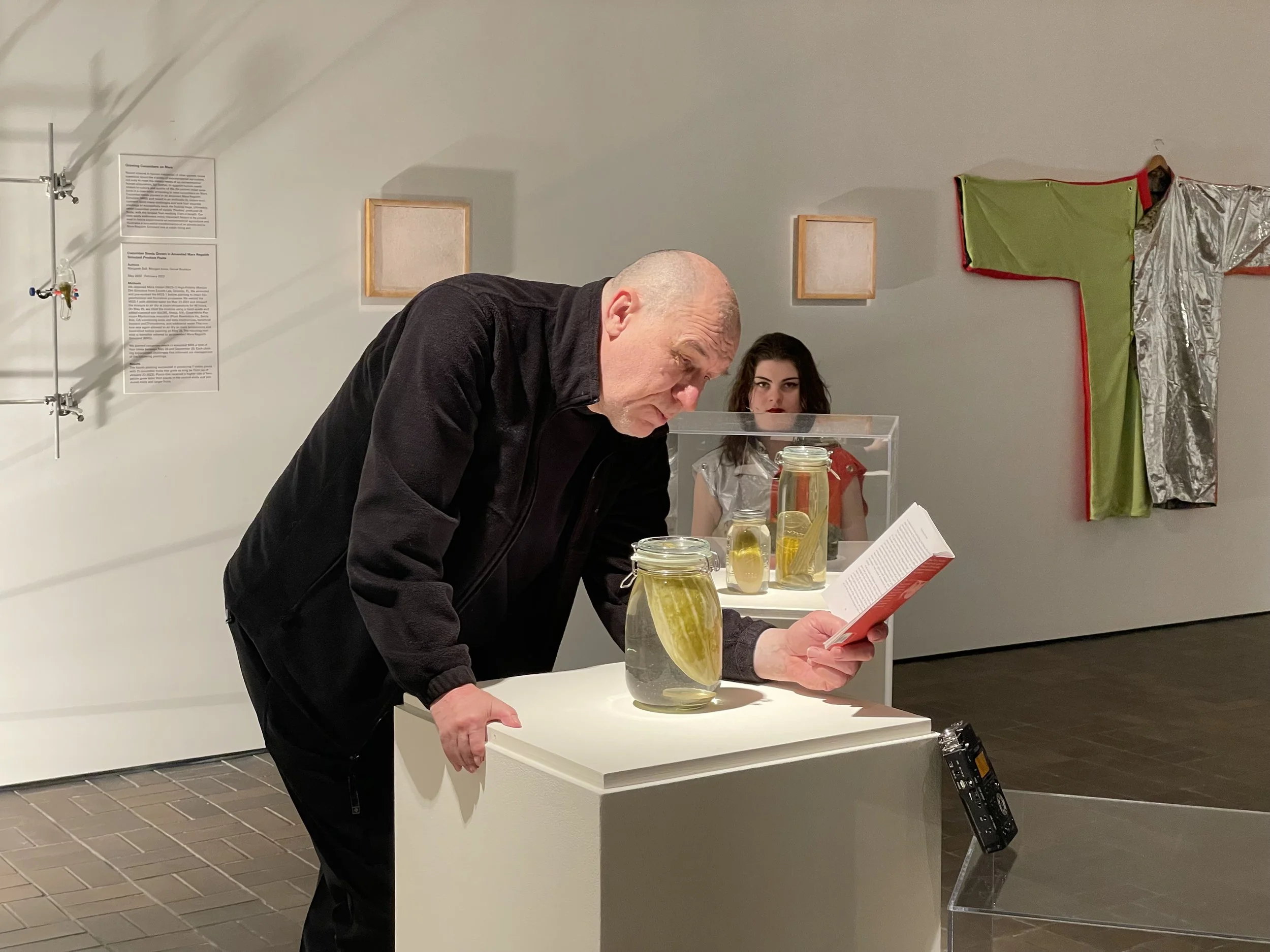 10_Victor Skersis reads IMG_4771.jpg