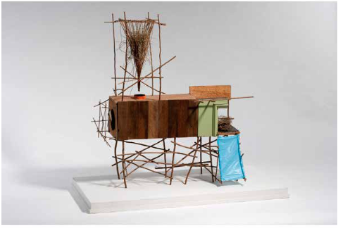 Fabrica de Nidos. 2007.Serie "Todo es Aire" Tecnica Mixta. 67x29x71cm.