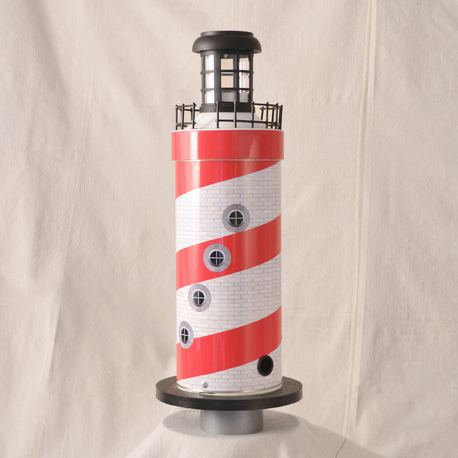 lighthouse-red.jpg