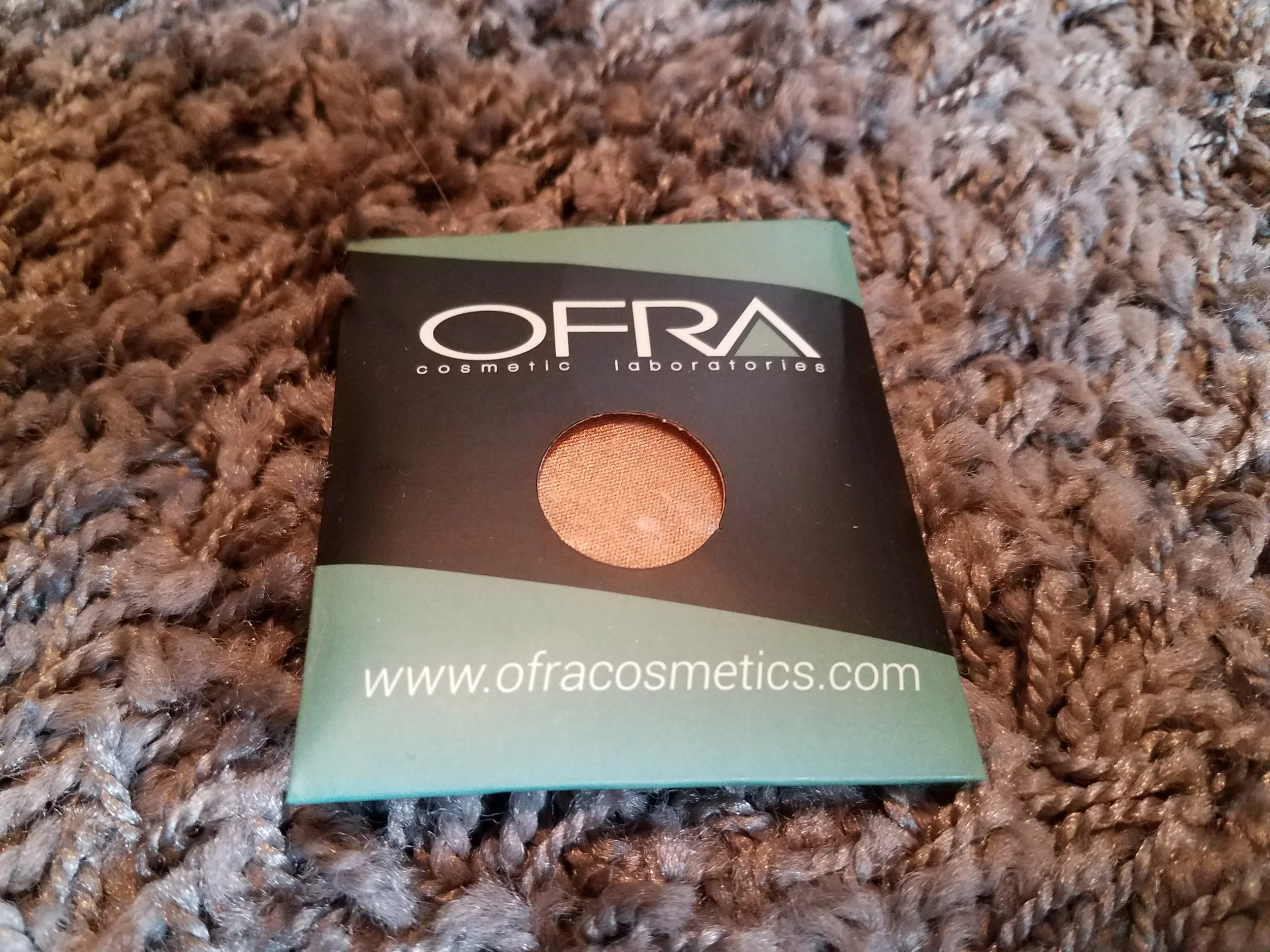 Ofra Gold Eyeshadow