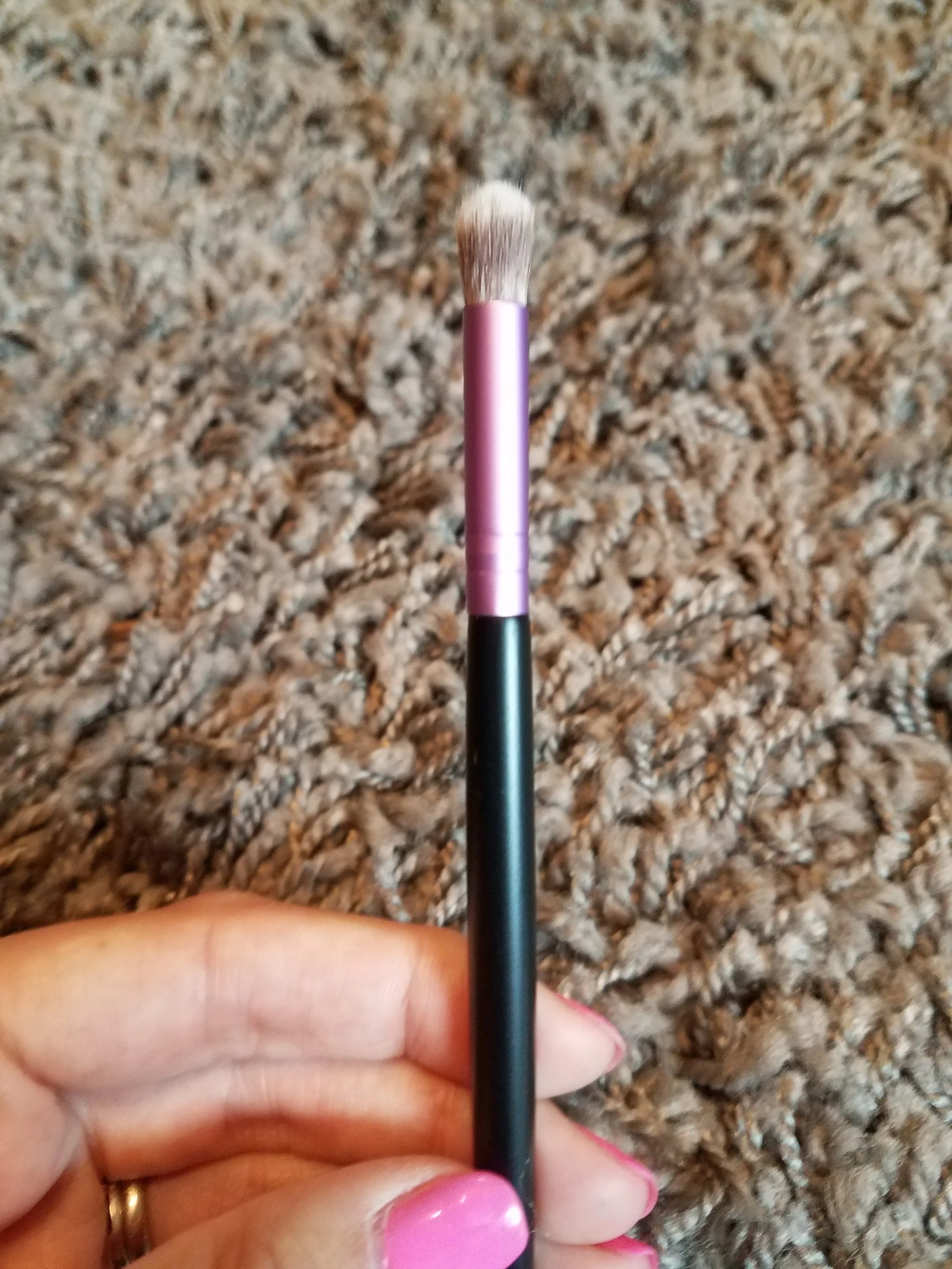 IBY Beauty Crease Brush