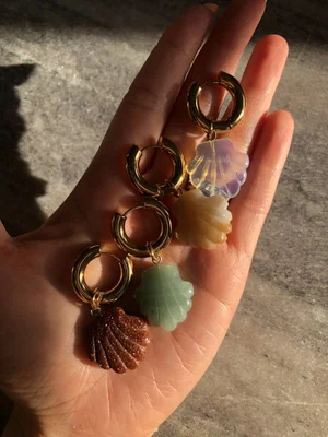 ◇Monday Edition◇ [usual ME] half seashell earrings SHELL WE DANCE SINGLE EARRING — N O T T E