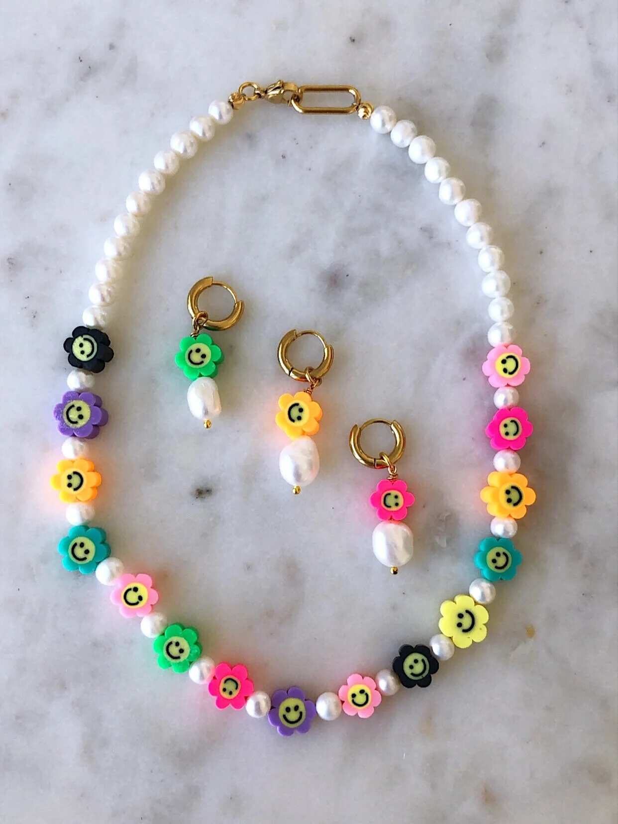 MAKE ME SMILE PEARL NECKLACE — N O T T E