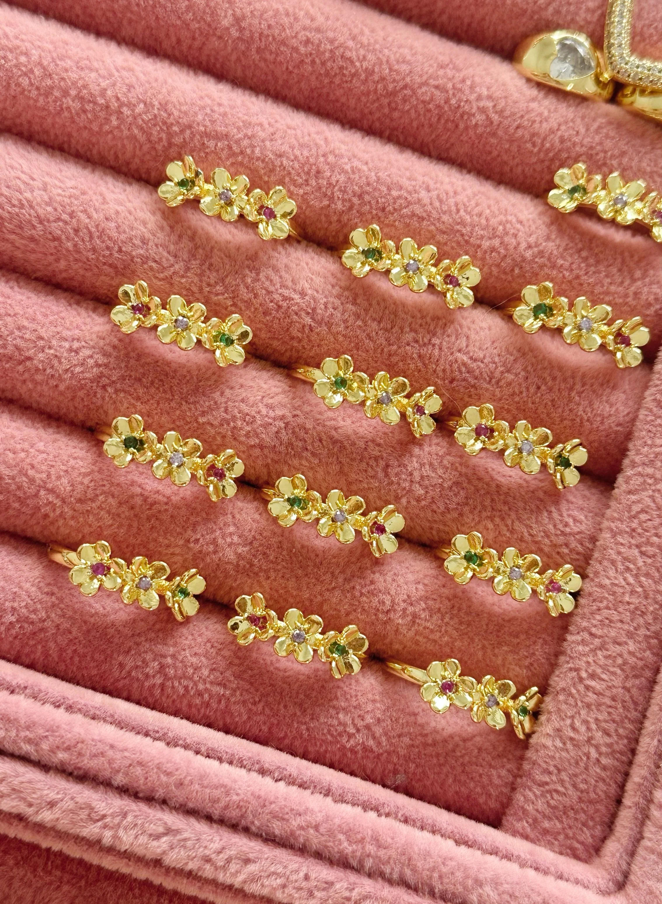 BABY BLOOMS RINGS -MOOD1.jpg