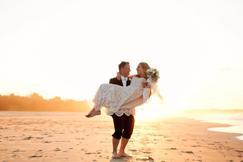 Elegant Noosa Beach Wedding Noosa Wedding Photographer - Lyndy & Joel