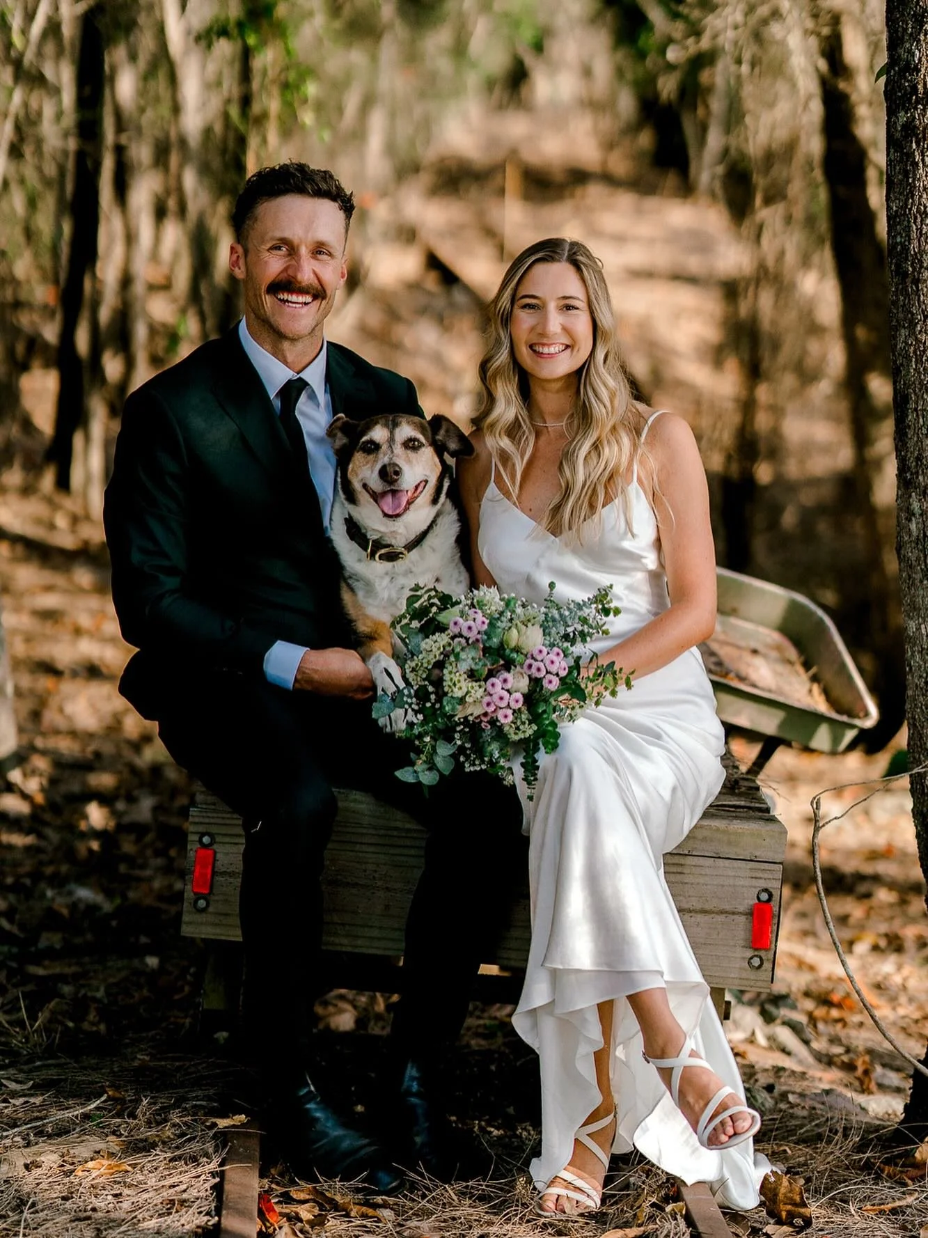 The bestest bridesmaid with her hoomans Darcy and Toni 🥂 @natalieskye_thesunnycelebrant @therocksyandina #married #weddinginspo #weddingflowers #weddingstyling #weddingvenues #weddingphotography #photography #art #love #fun #dogs