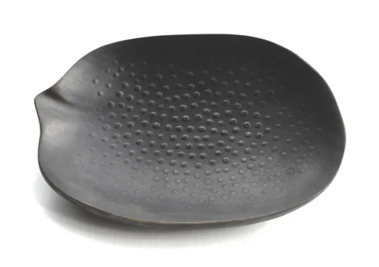 black bowl 1
