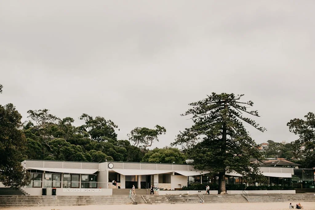 PUBLIC DINING ROOM PUBLIC DINING ROOM