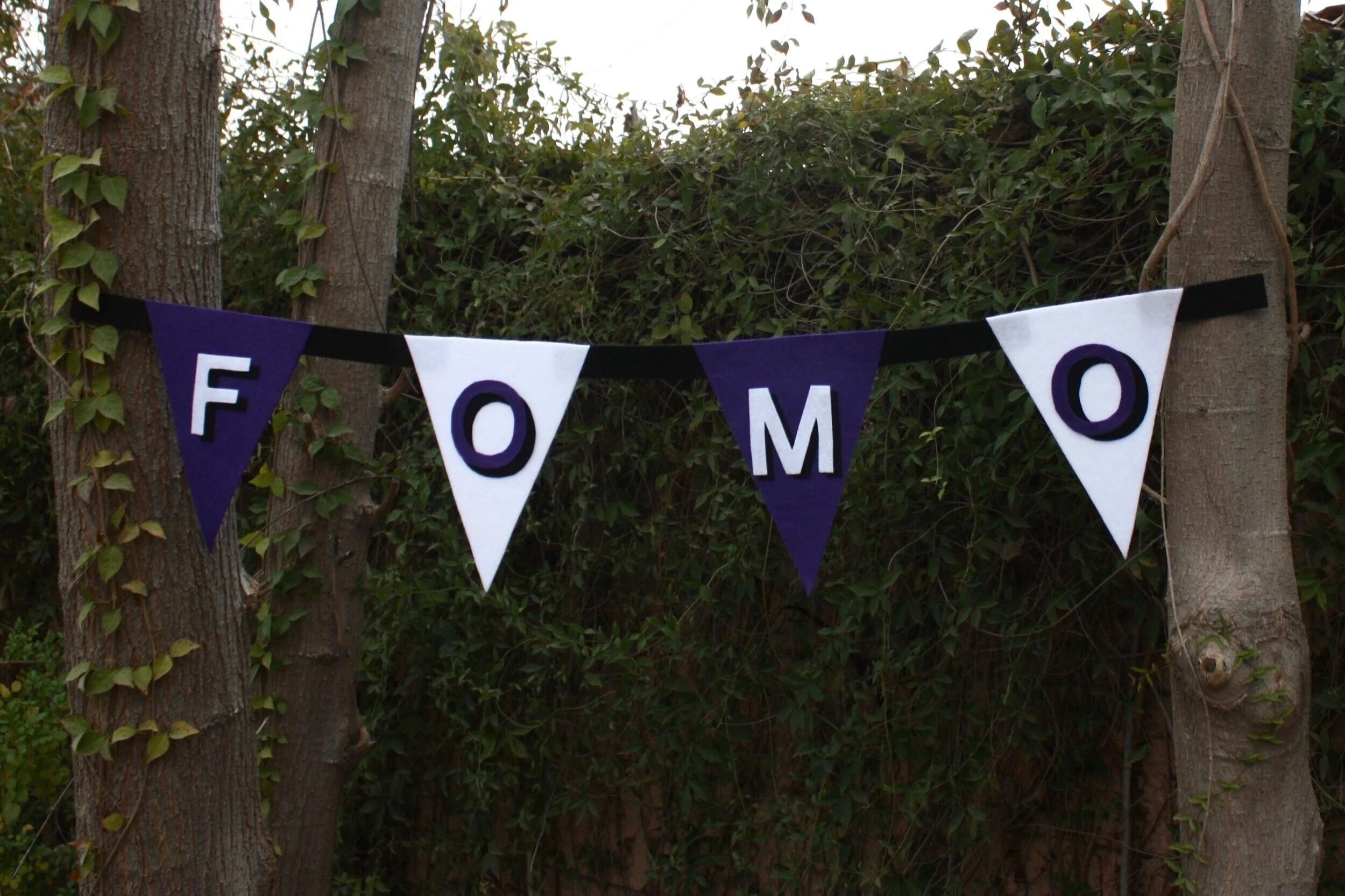 fomo | sydney sprague