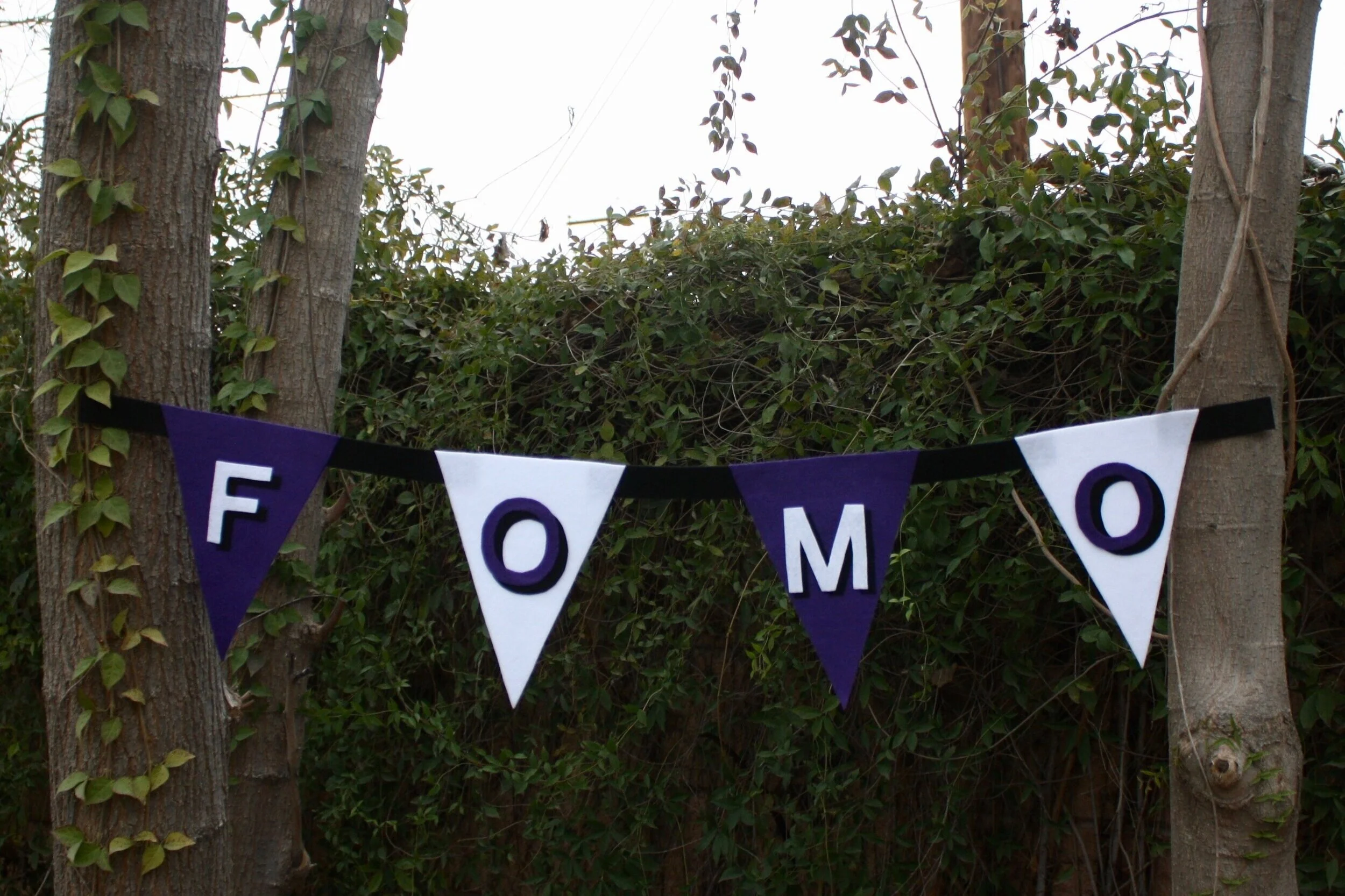 fomo | sydney sprague