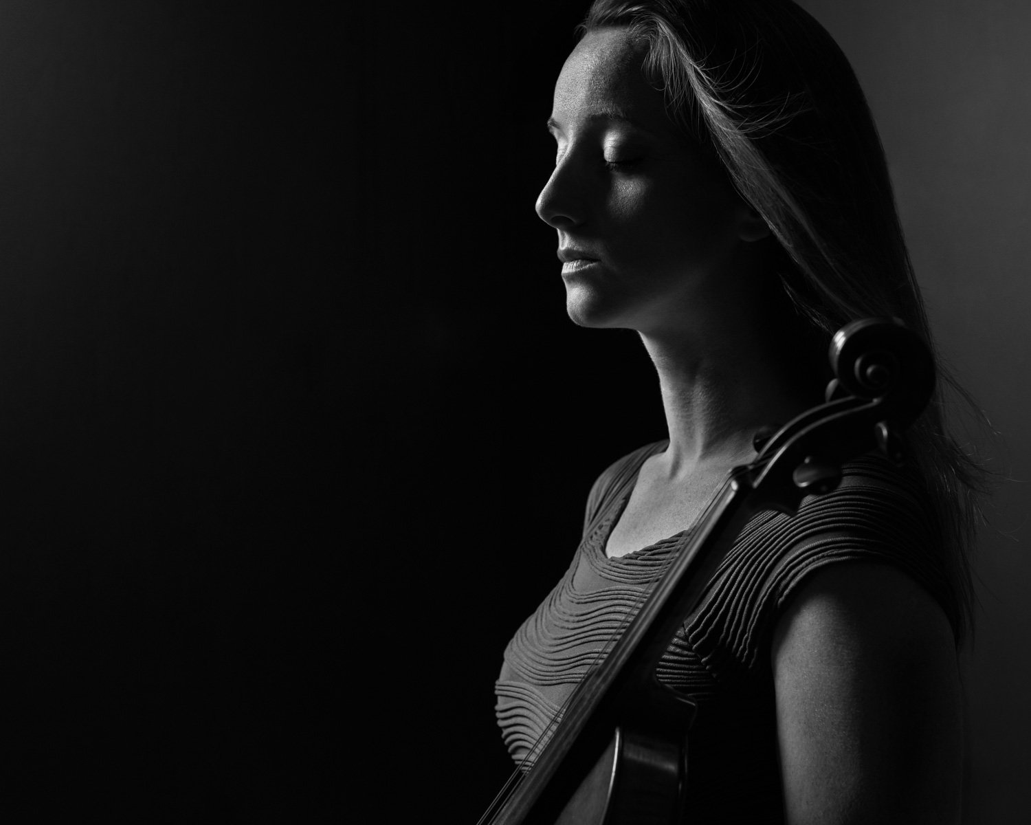 Violinist Jill Burch