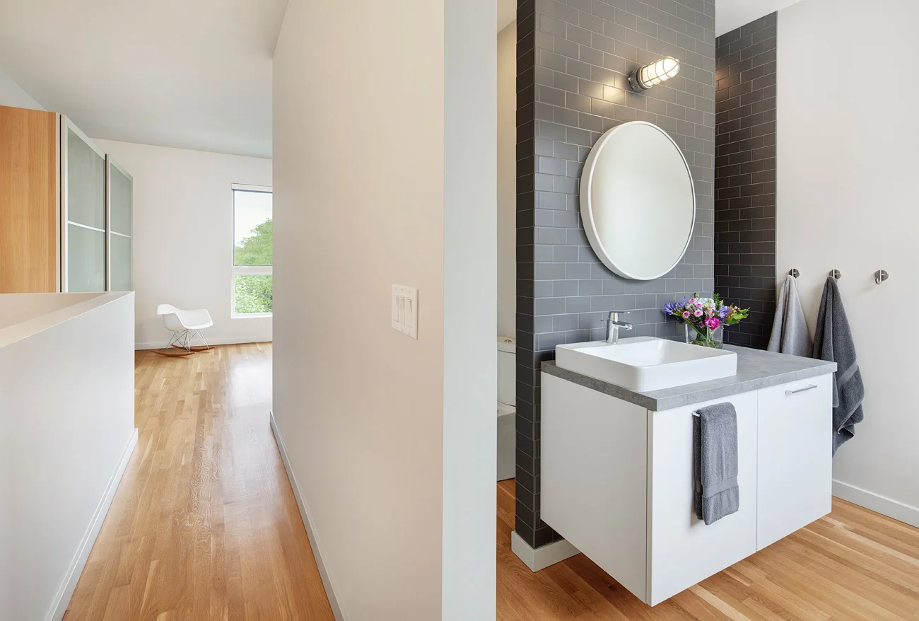 BeckerWorks_Bathroom_.jpg