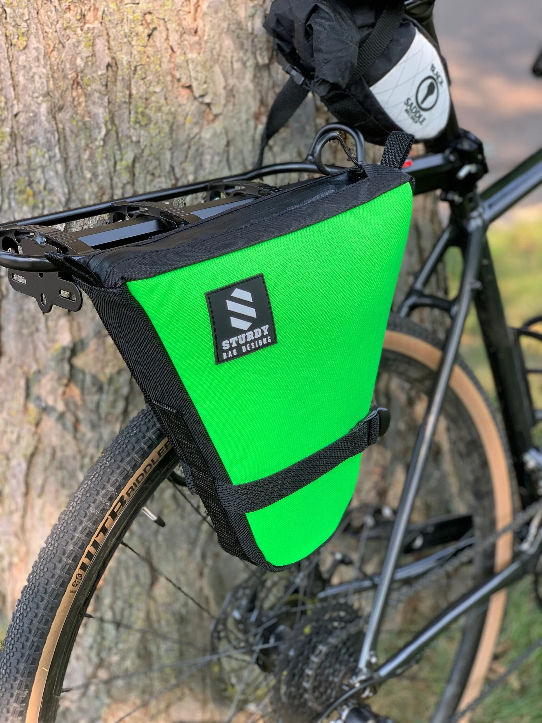 E913FF67-78D1-4F8A-B781-33CF64418C8D