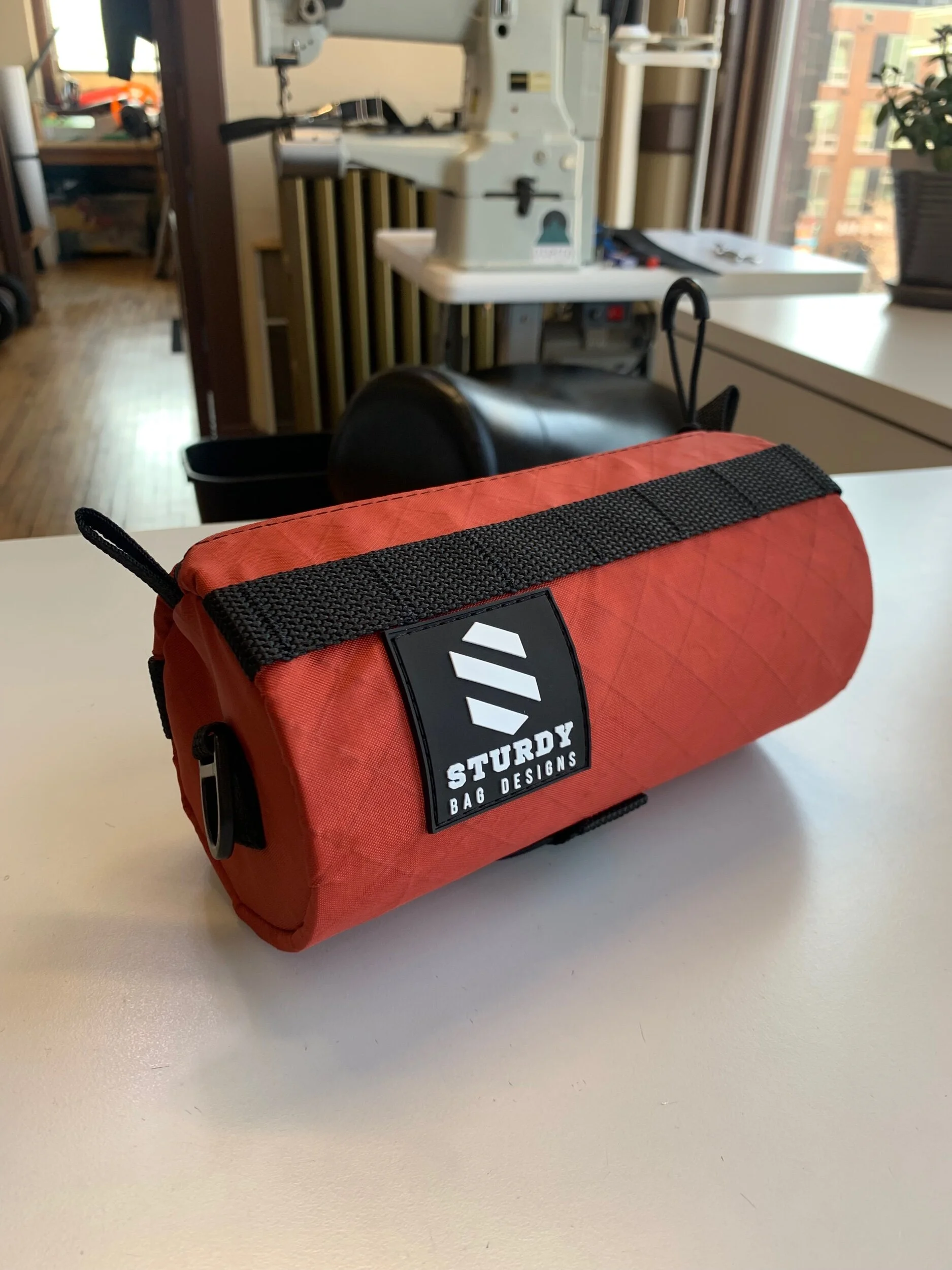 98ABB746-0BB7-4E5E-876A-4FD141EFBEFA